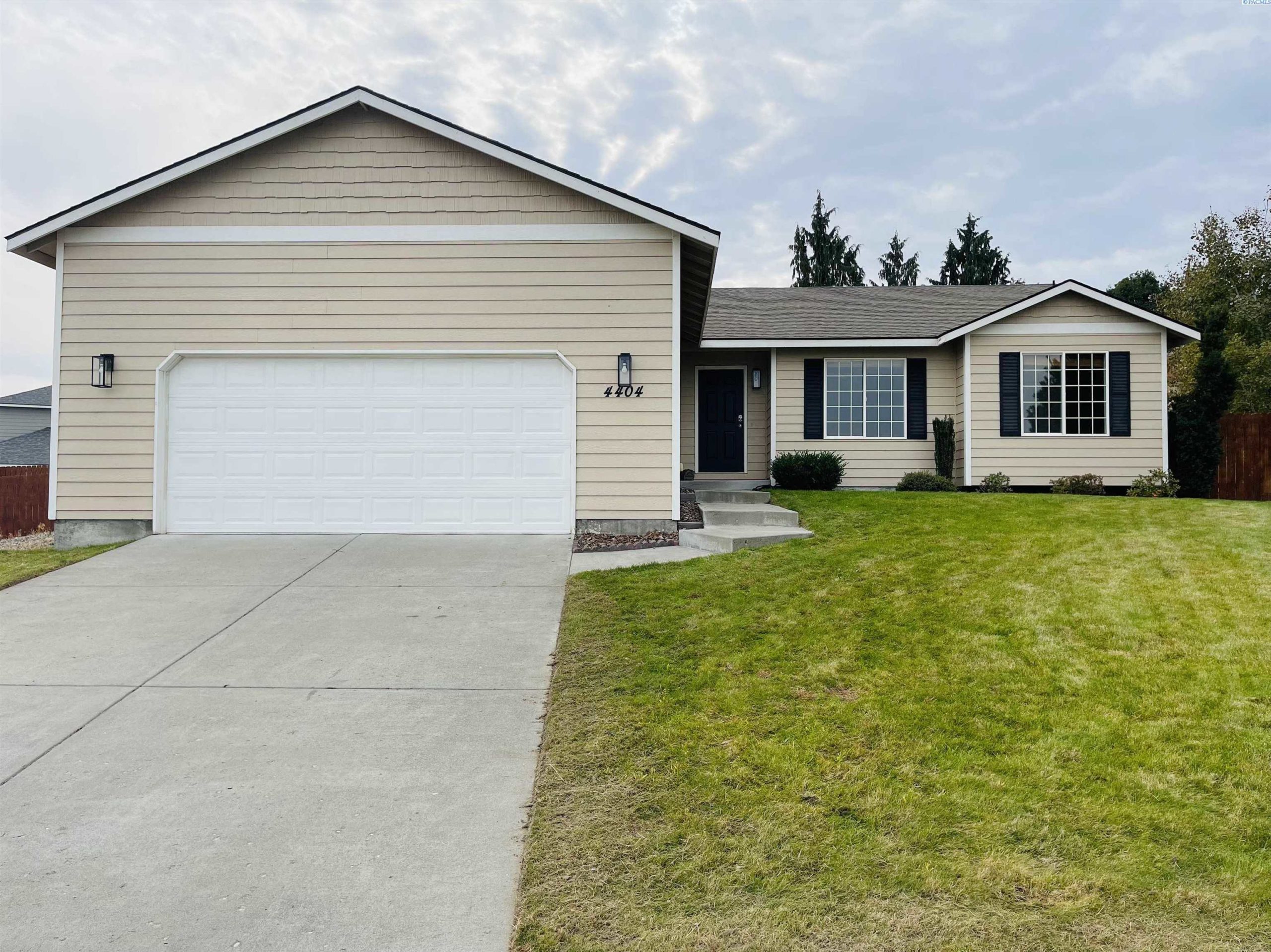 Photo of Newly Listed – 4404 Kariba Ct., Pasco, WA 99301