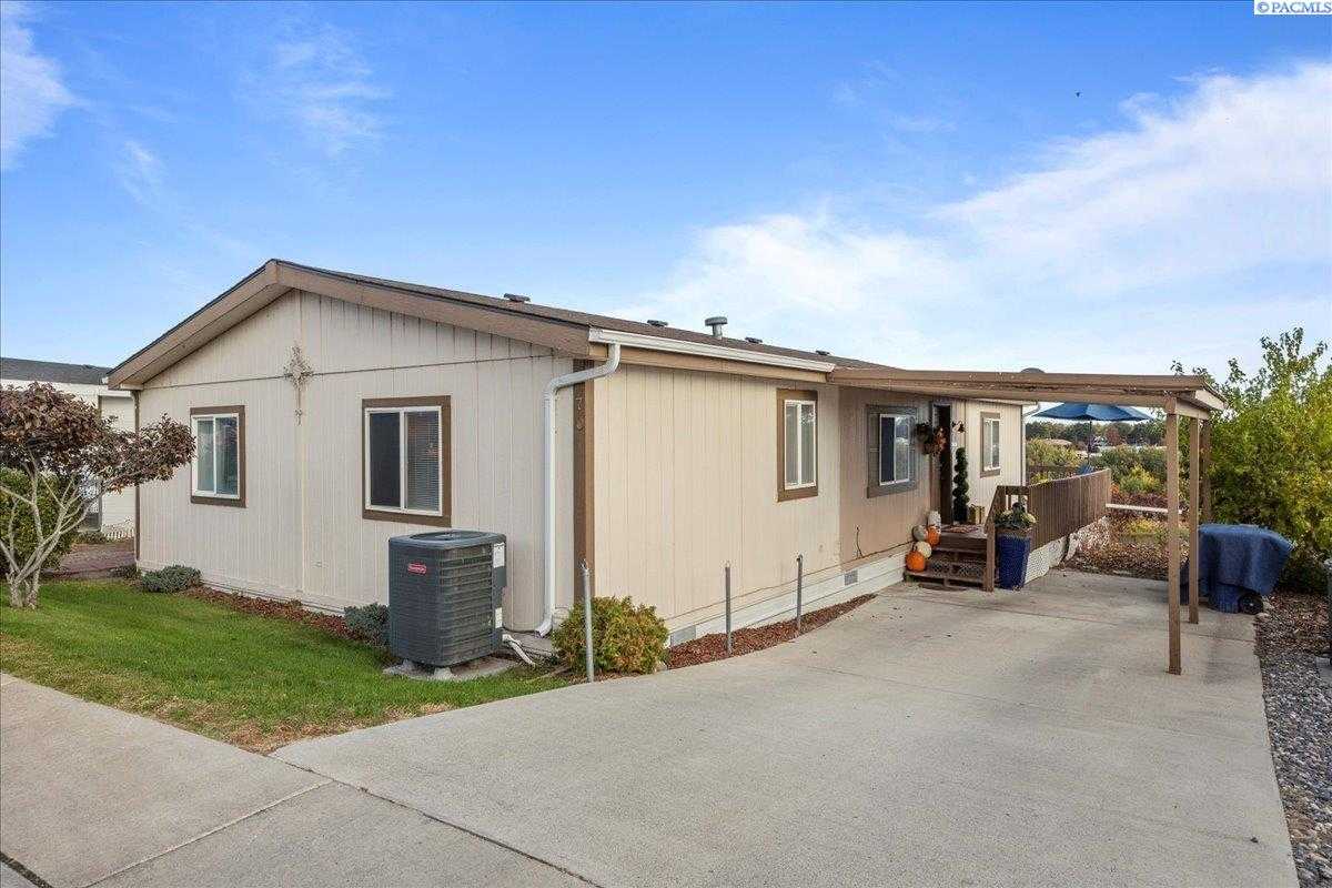 Photo of Newly Listed – 70 Ridgecliff Dr., Richland, WA 99352