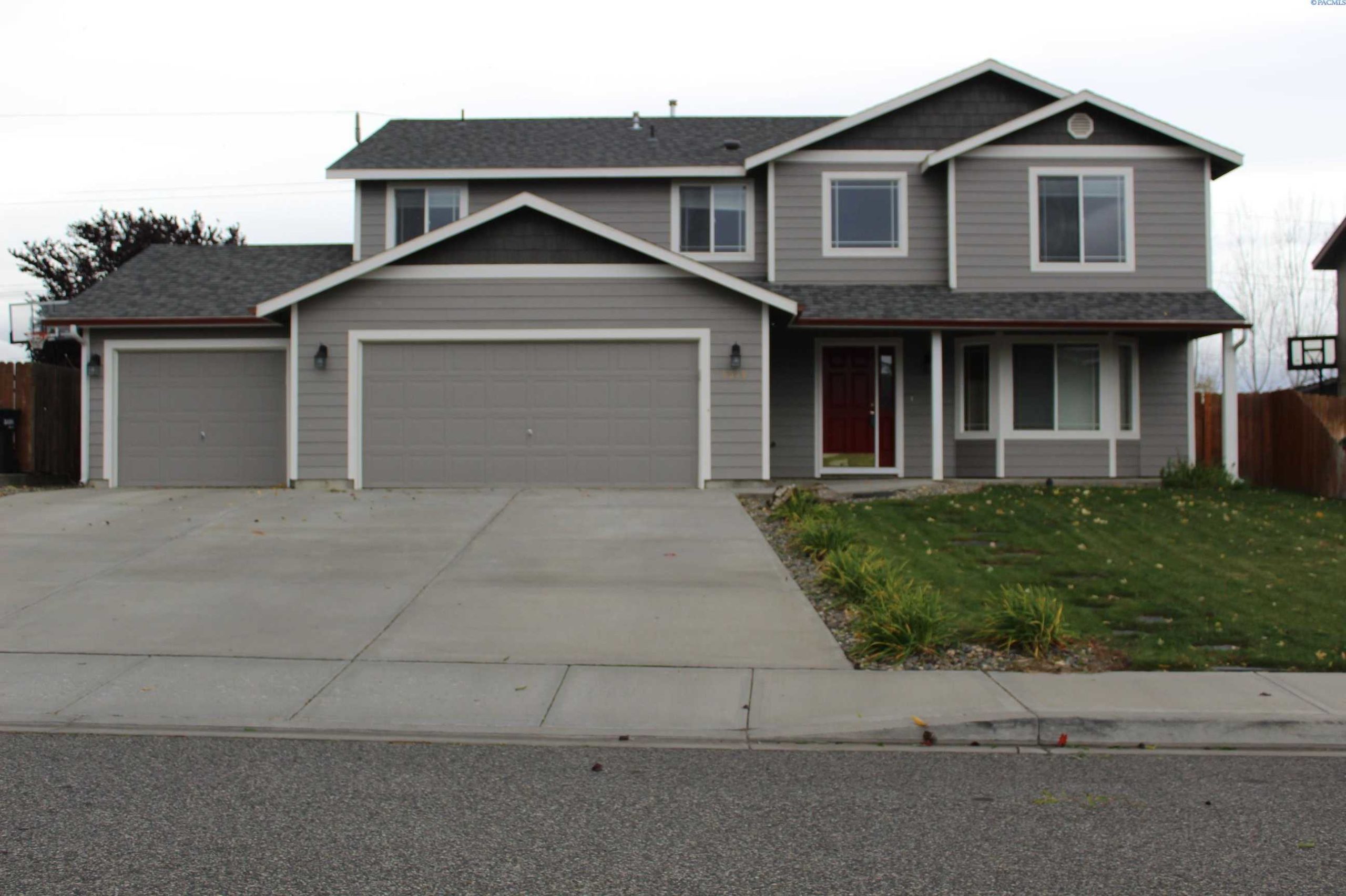 Photo of Newly Listed – 8518 Massey Dr., Pasco, WA 99301