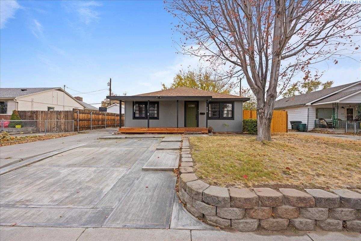 Photo of Newly Listed – 410 Sanford Ave, Richland, WA 99352