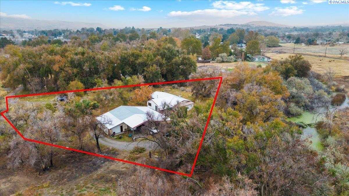 Photo of Newly Listed – 64620 N Elm St, West Richland, WA 99353