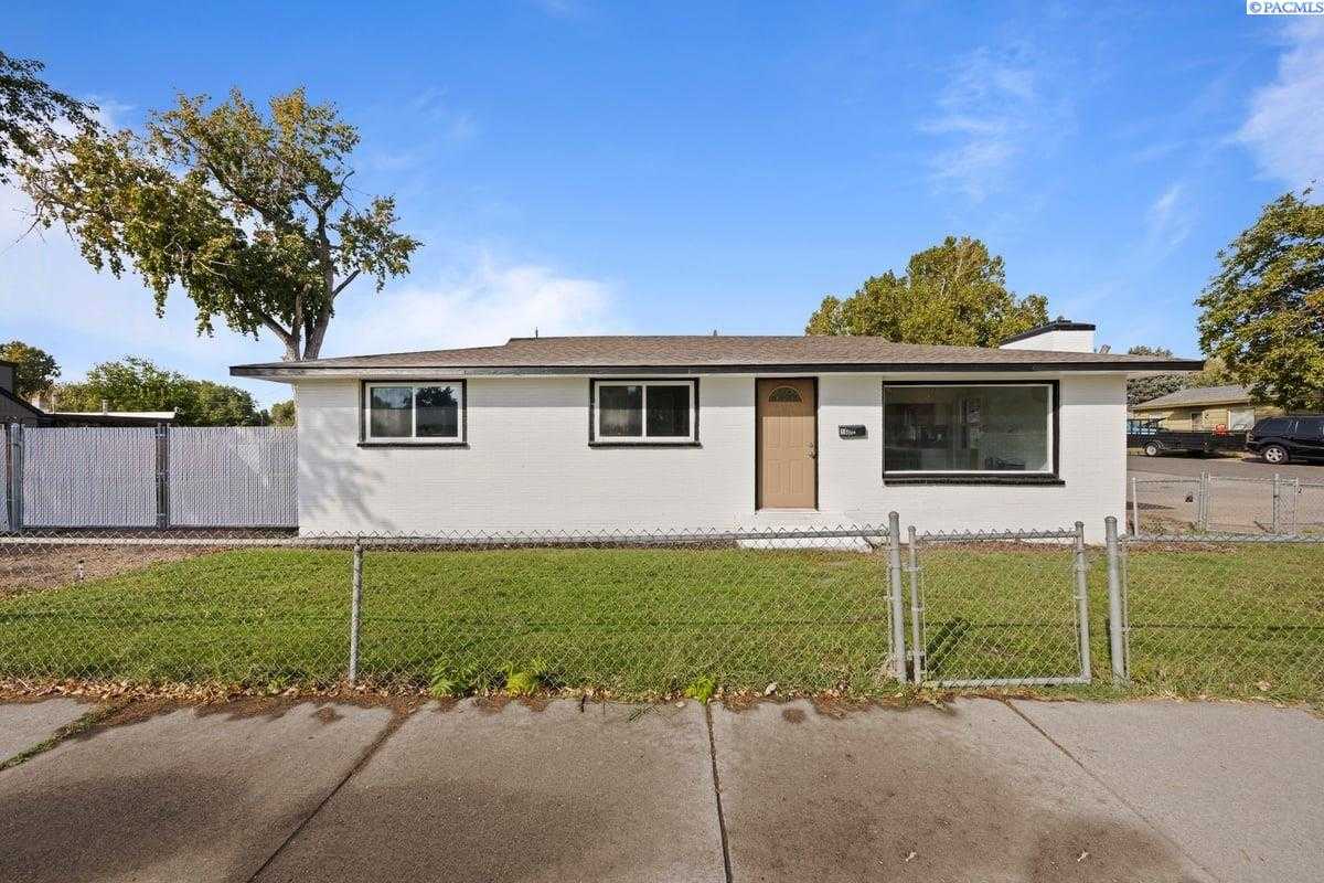 Photo of Newly Listed – 1602 W 4th Ave, Kennewick, WA 99336