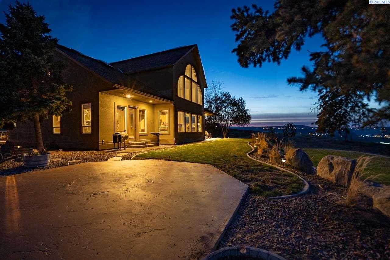 Photo of Newly Listed – 17112 S Clodfelter Rd., Kennewick, WA 99338