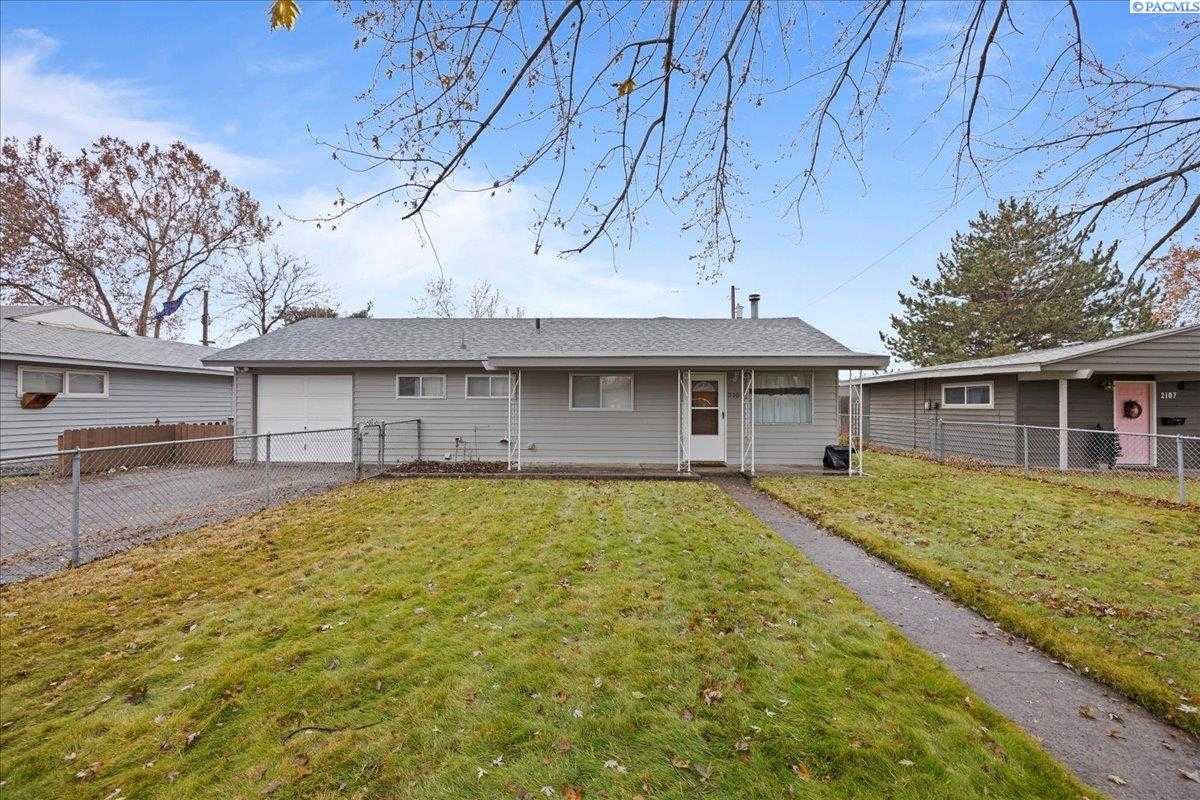 Photo of Newly Listed – 2105 Concord St, Richland, WA 99352