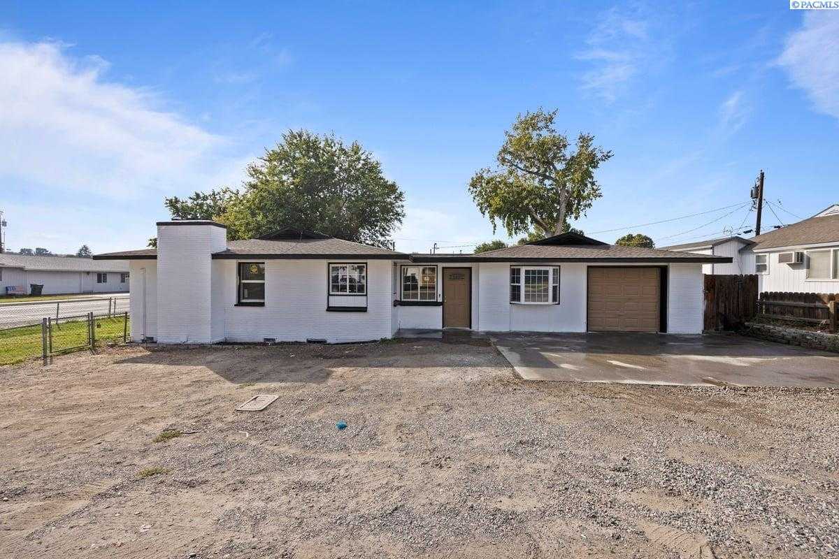 Photo of Newly Listed – 1602 W 4 Th Ave, Kennewick, WA 99336