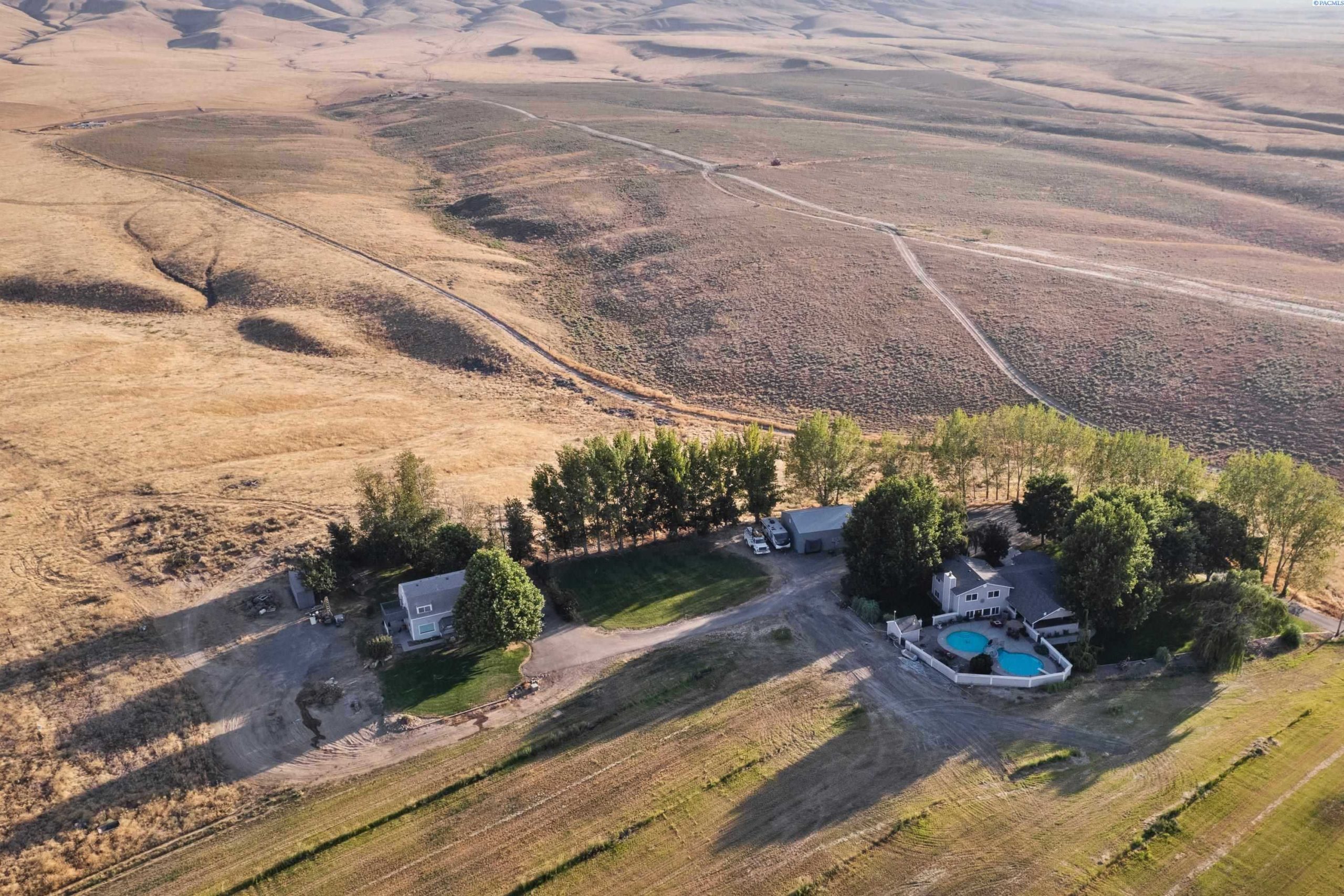 Photo of Newly Listed – 2771 Boundary Rd, Mabton, WA 98935