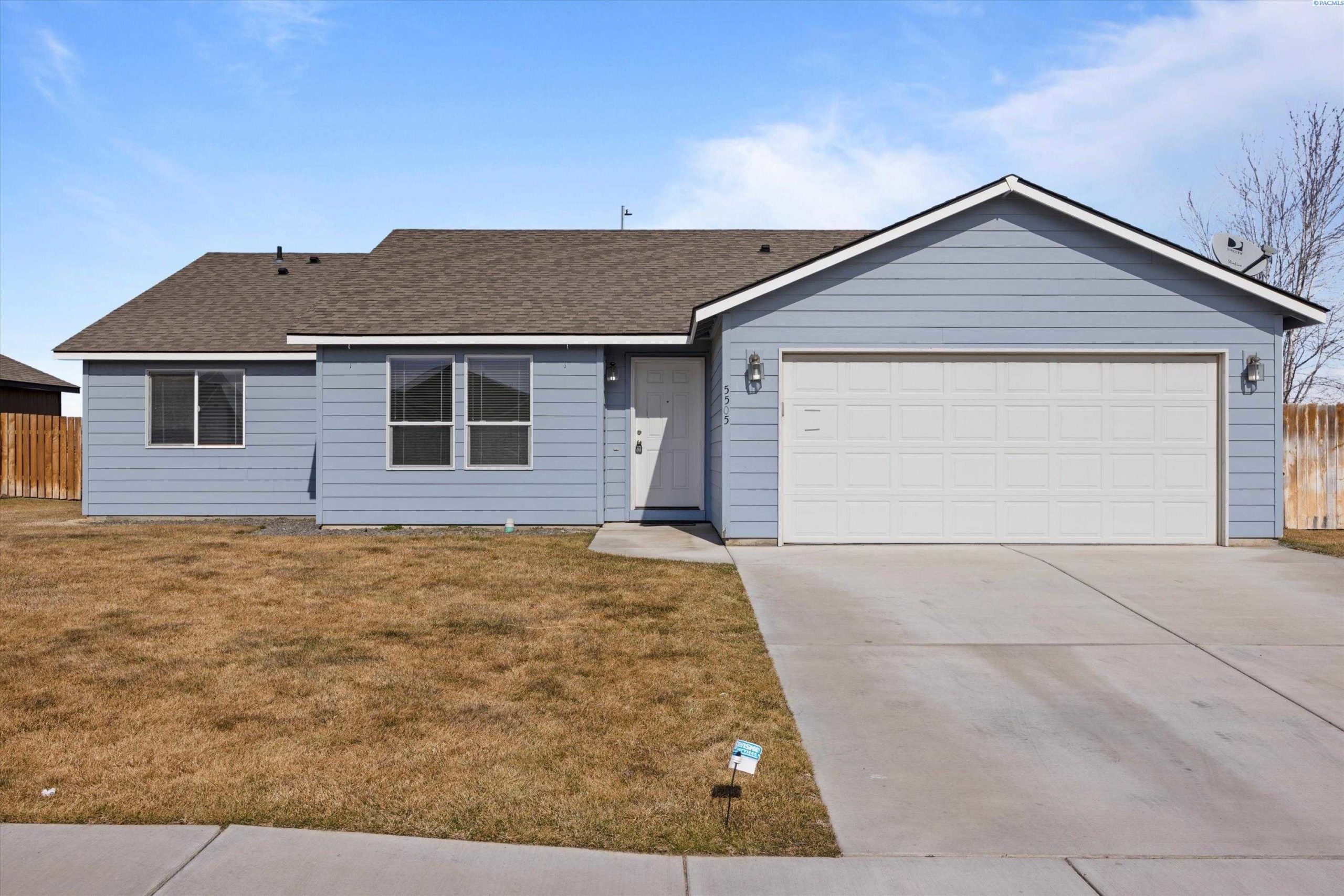 Photo of Newly Listed – 5505 Jefferson Dr, Pasco, WA 99301