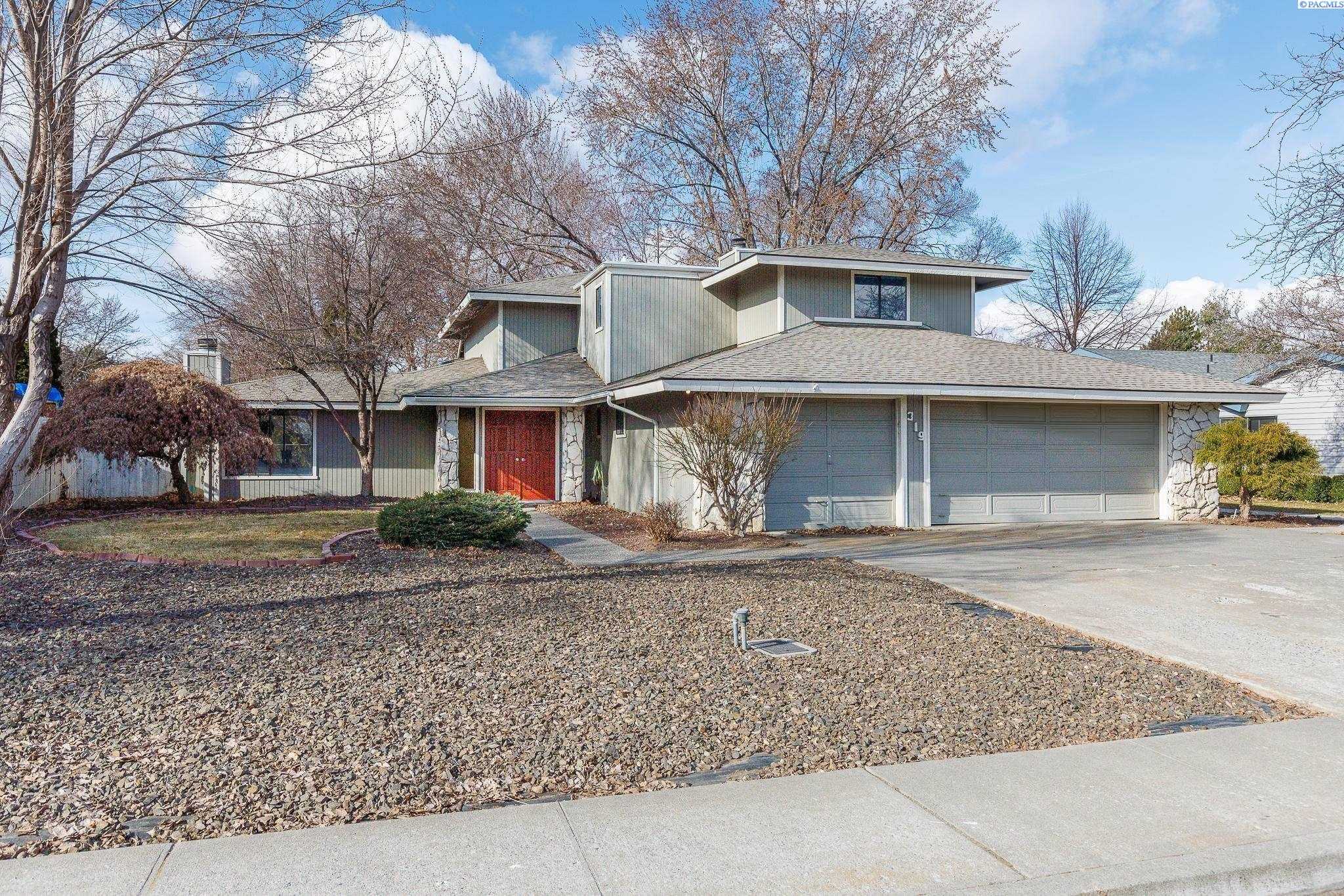 Photo of Newly Listed – 319 Westmoreland Dr, Richland, WA 99354