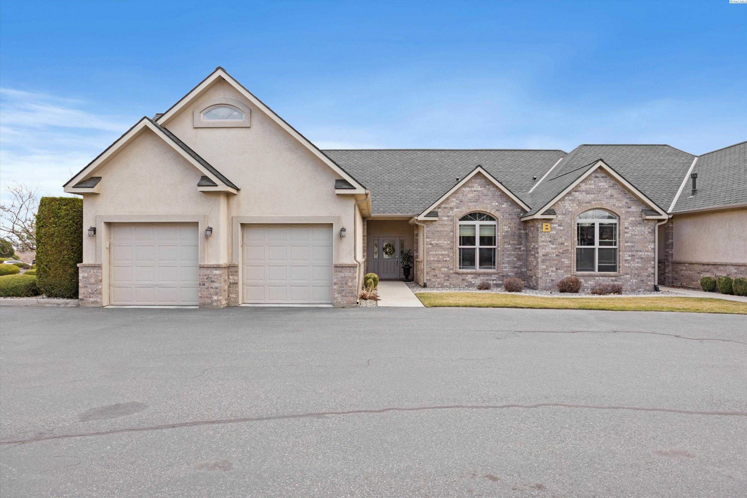 Photo of Newly Listed – 3710 W Canyon Lakes Dr., Kennewick, WA 99337