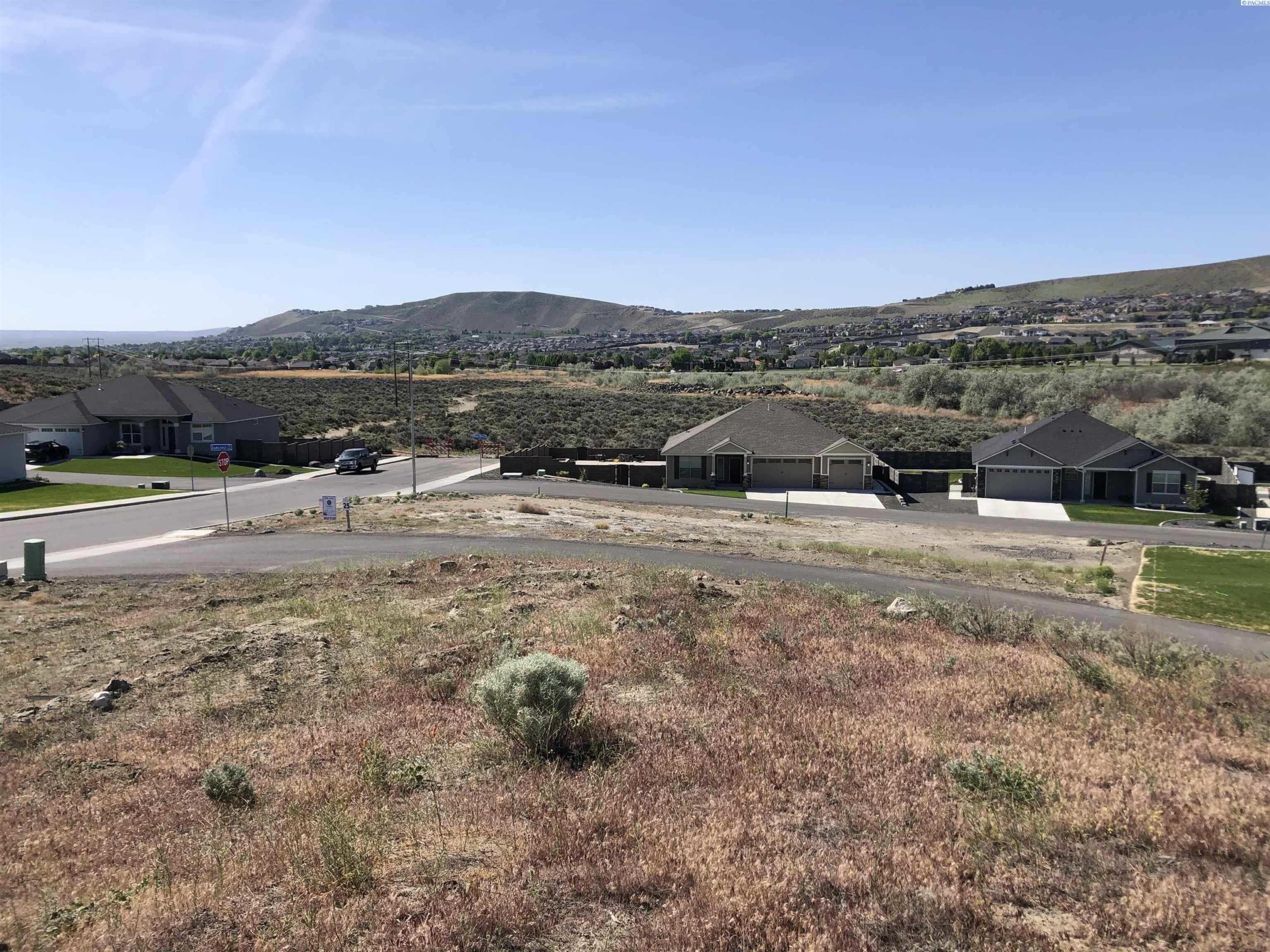 Photo of Newly Listed – 1045 Suncrest Trail, Richland, WA 99352