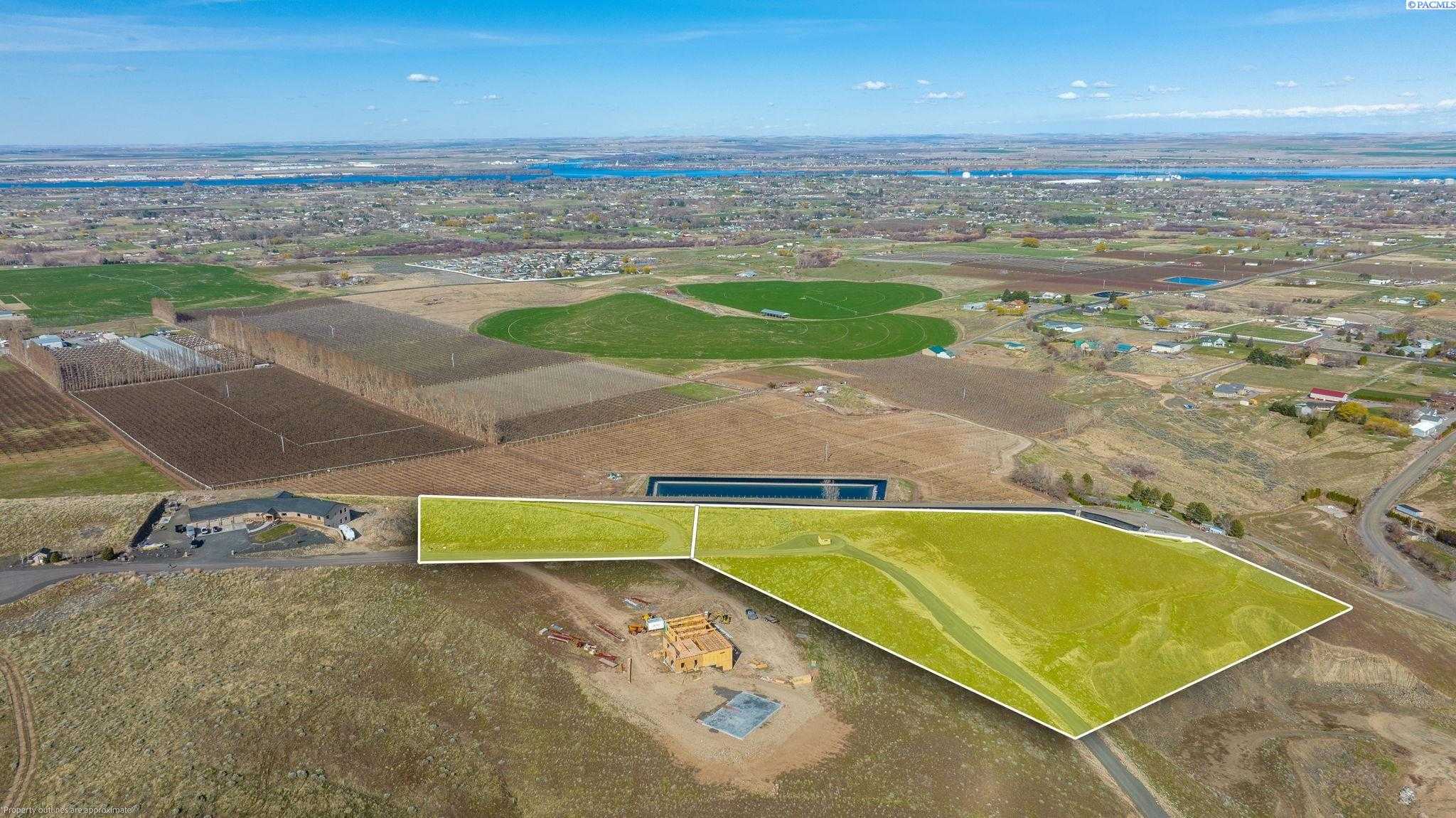 Photo of Newly Listed – Nka E 447 Pr Se, Lot 3, Kennewick, WA 99337