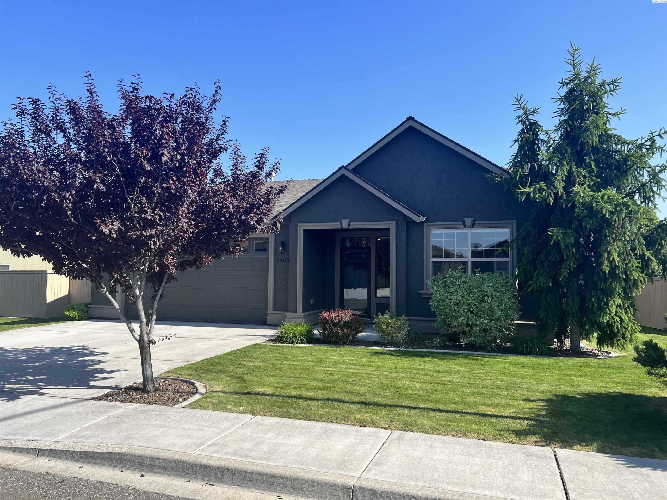 Photo of Newly Listed – 2965 Crosswater Loop, Richland, WA 99354