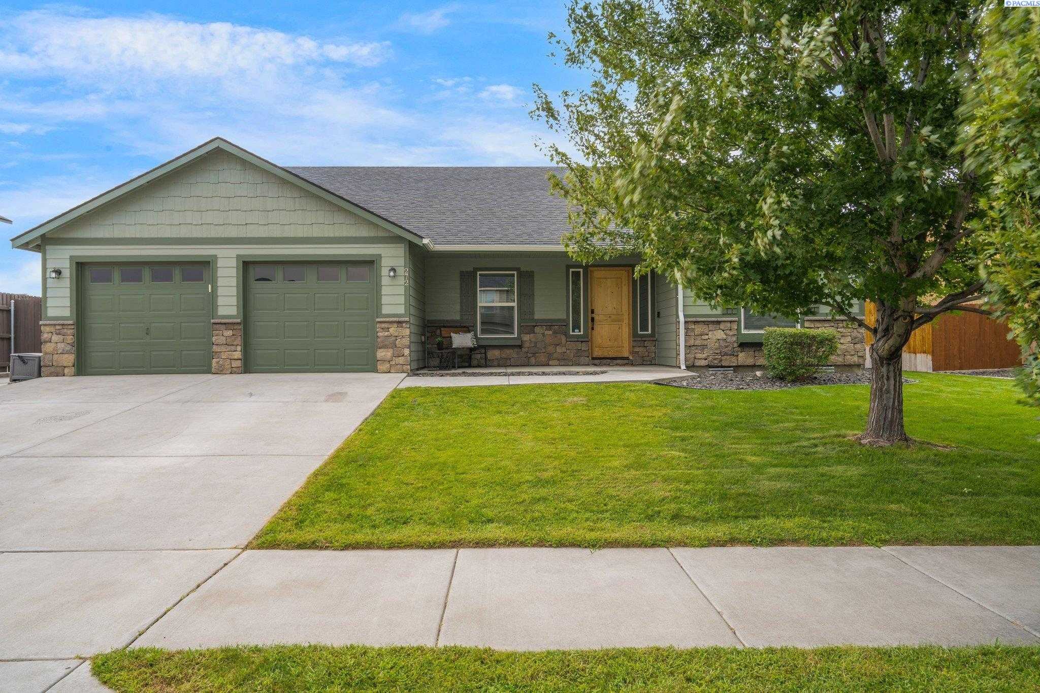 Photo of Newly Listed – 272 S Osborne Street, Kennewick, WA 99336