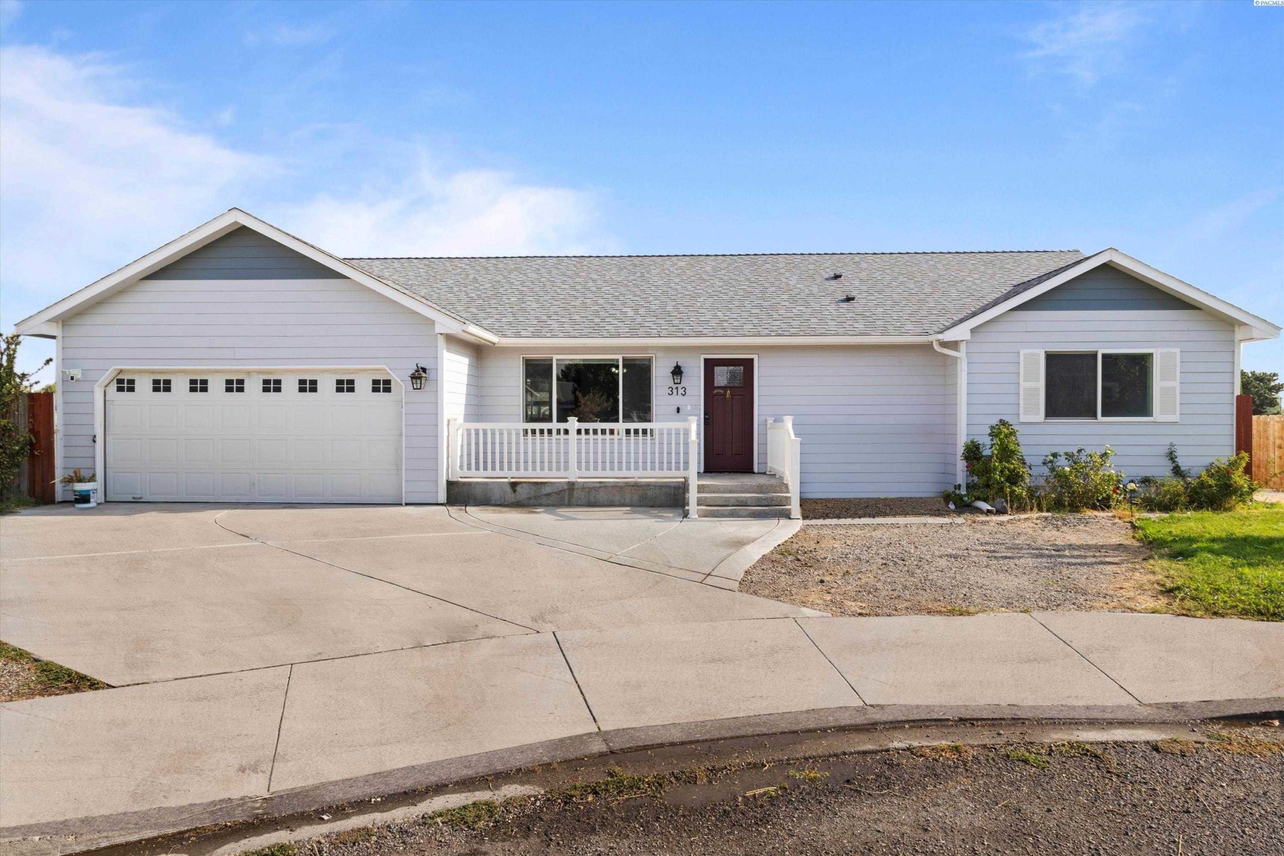 Photo of Newly Listed – 313 S Williams Street, Kennewick, WA 99336