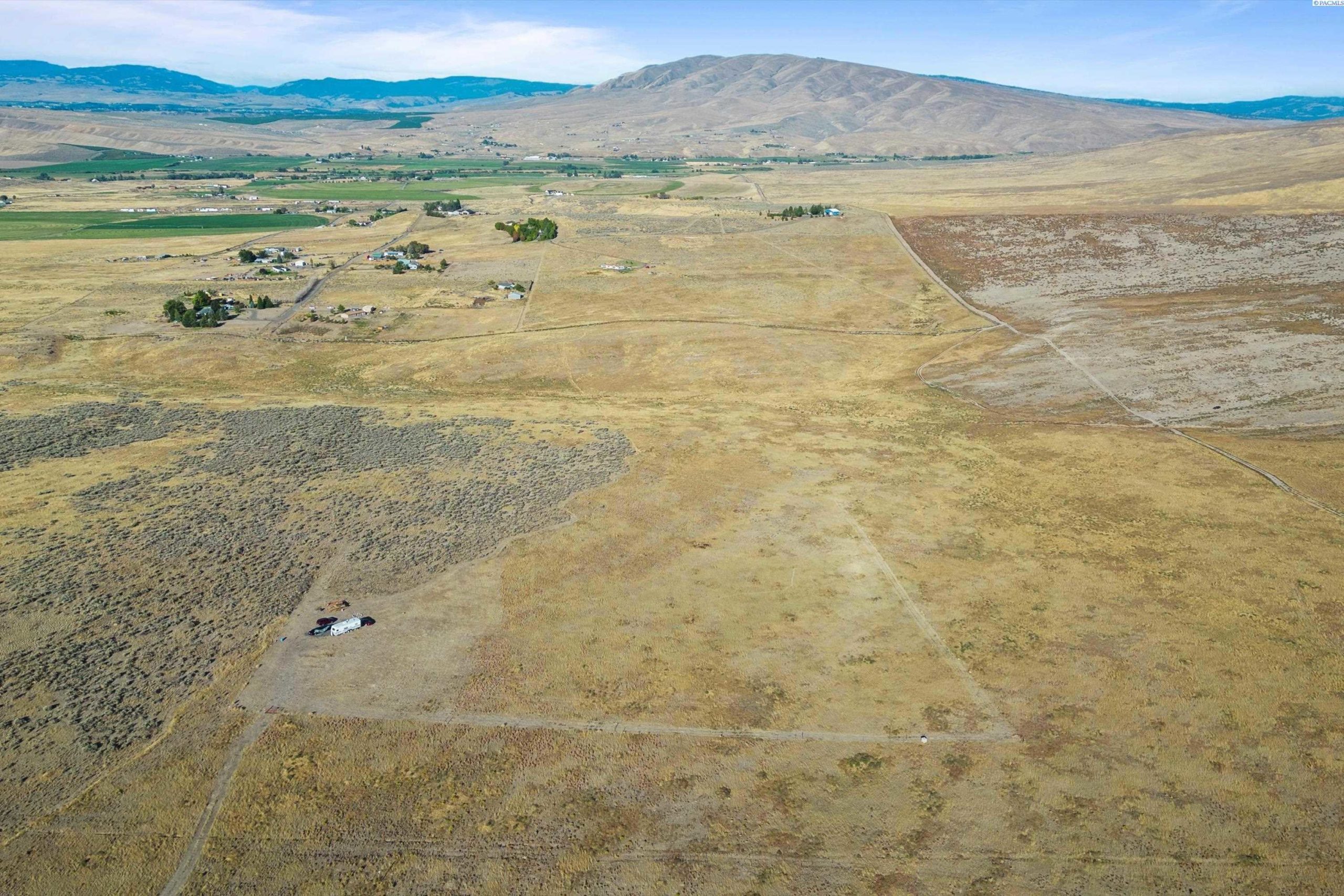 Photo of Newly Listed – Tbd Durr Rd, Selah, WA 98942