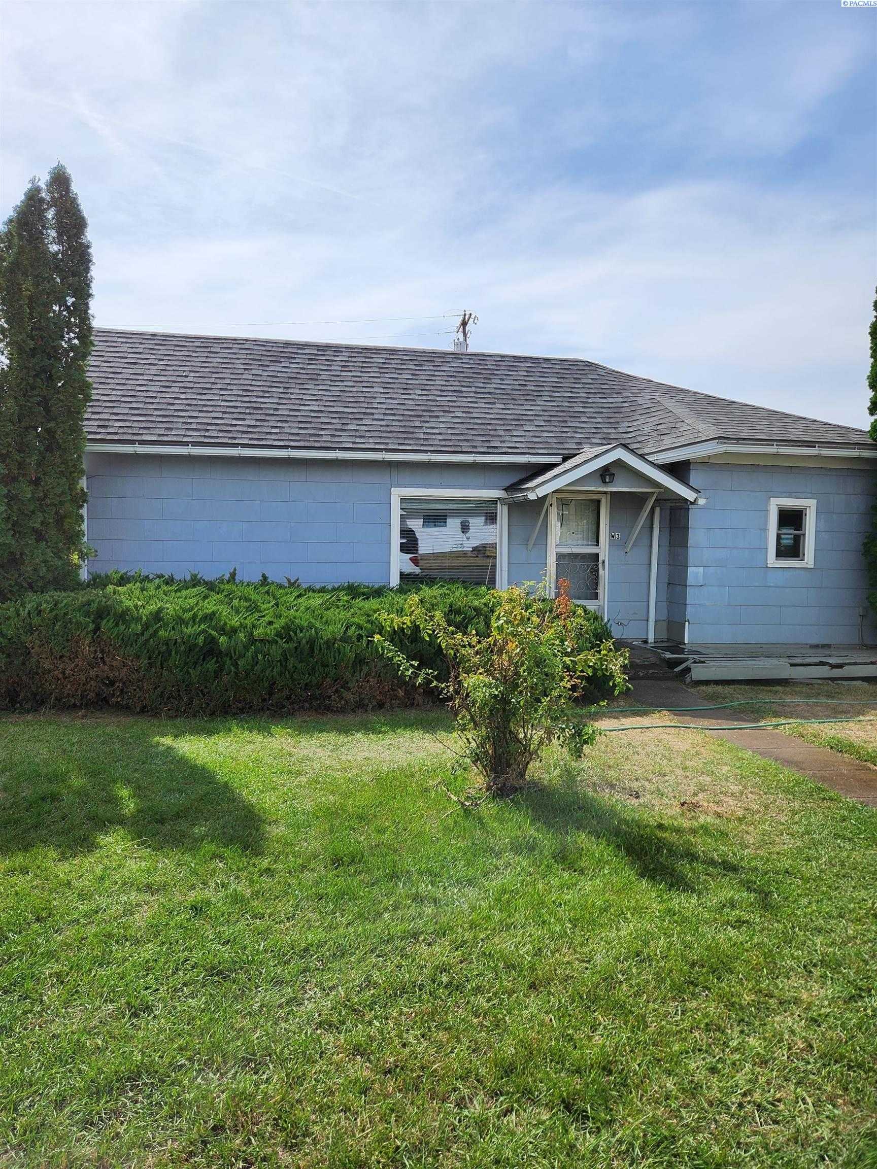 Photo of Newly Listed – 3 W Short St., St. John, WA 99171