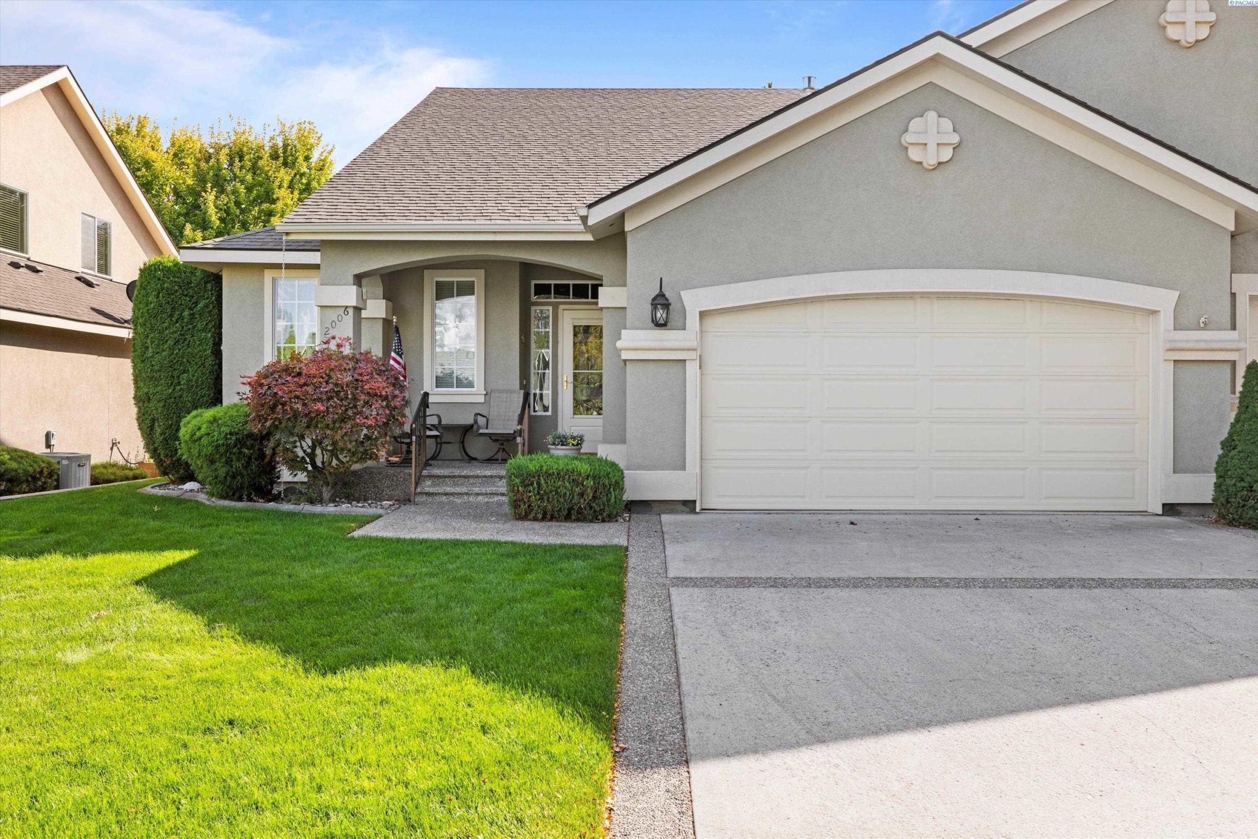 Photo of Newly Listed – 2006 Greenbrook Blvd., Richland, WA 99352