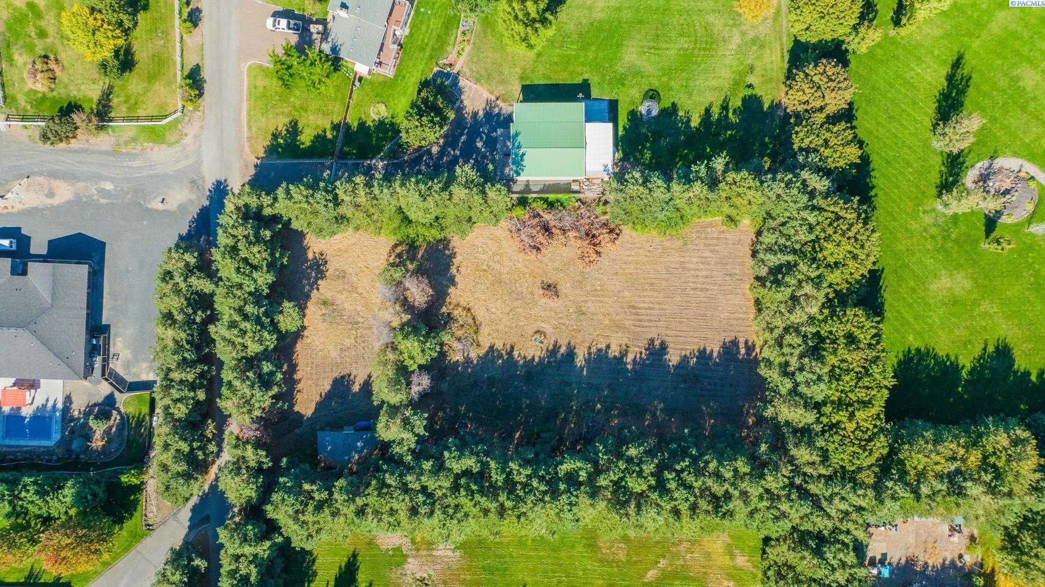 Photo of Newly Listed – 887 Prse Badger Canyon, Kennewick, WA 99338