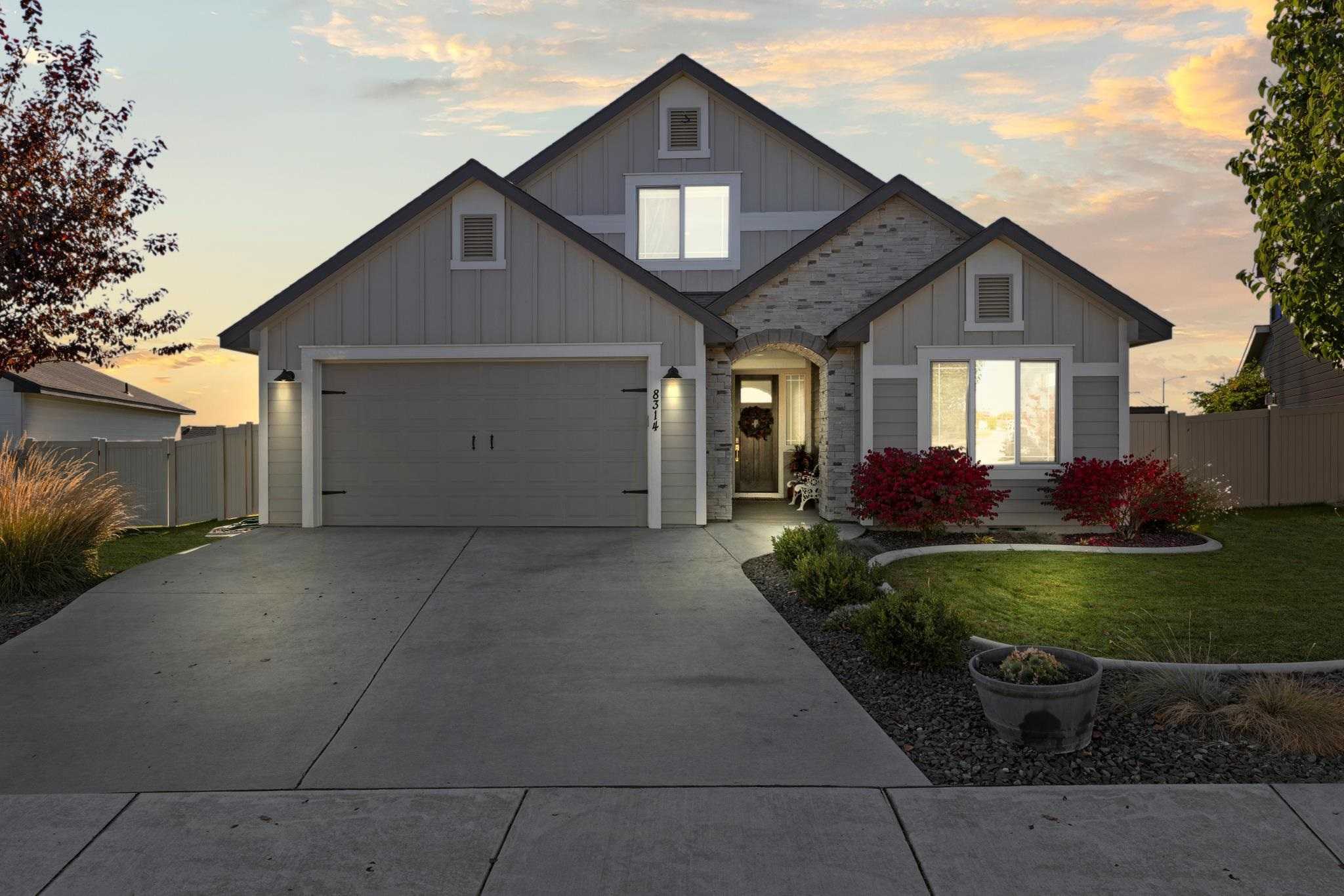 Photo of Newly Listed – 8314 Babine Dr, Pasco, WA 99301