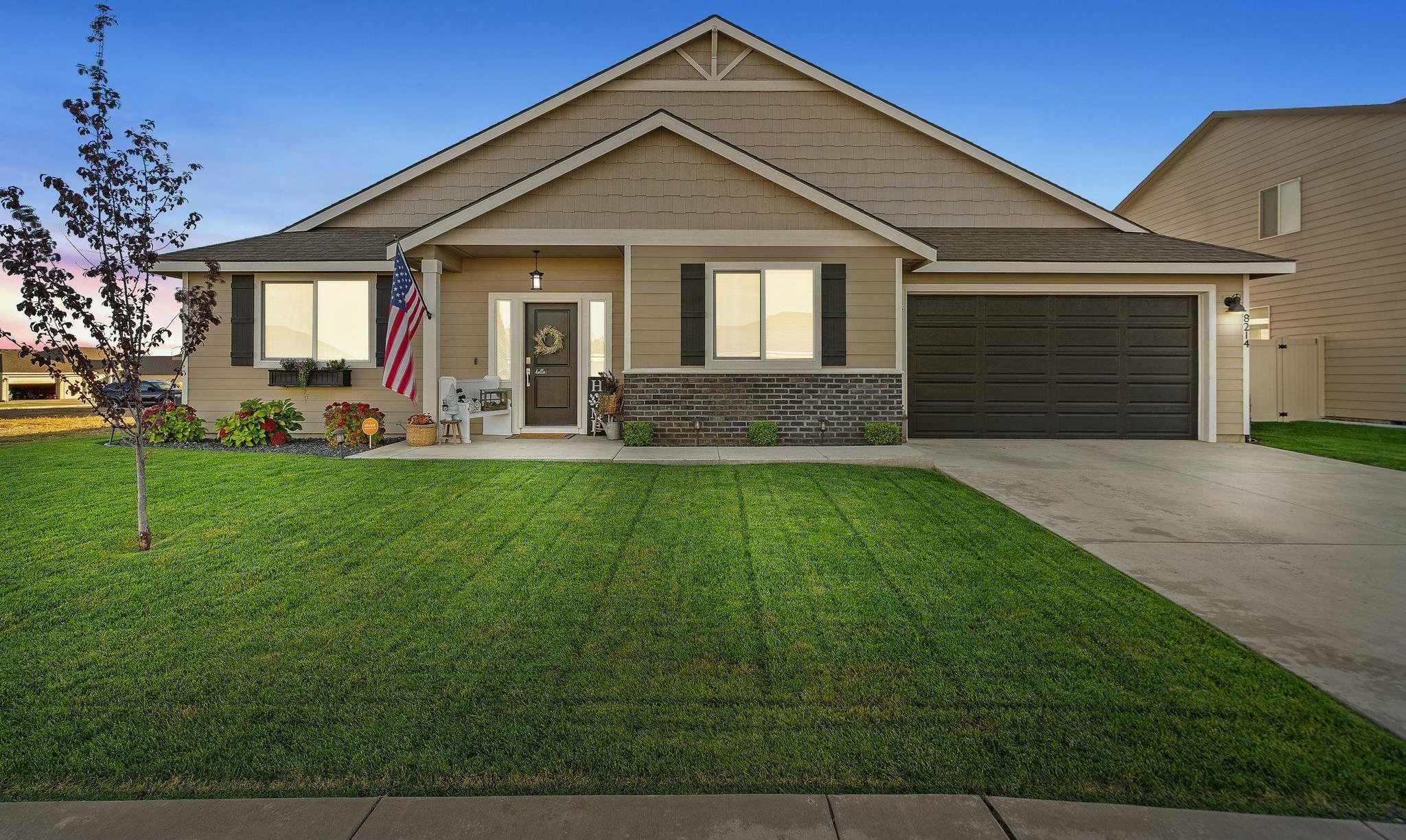 Photo of Newly Listed – 8214 Coldwater Drive, Pasco, WA 99301