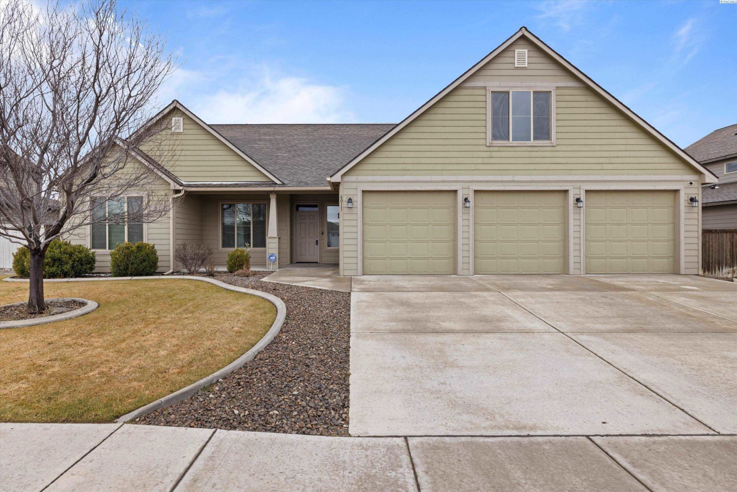 Photo of Newly Listed – 6011 Road 90, Pasco, WA 99301