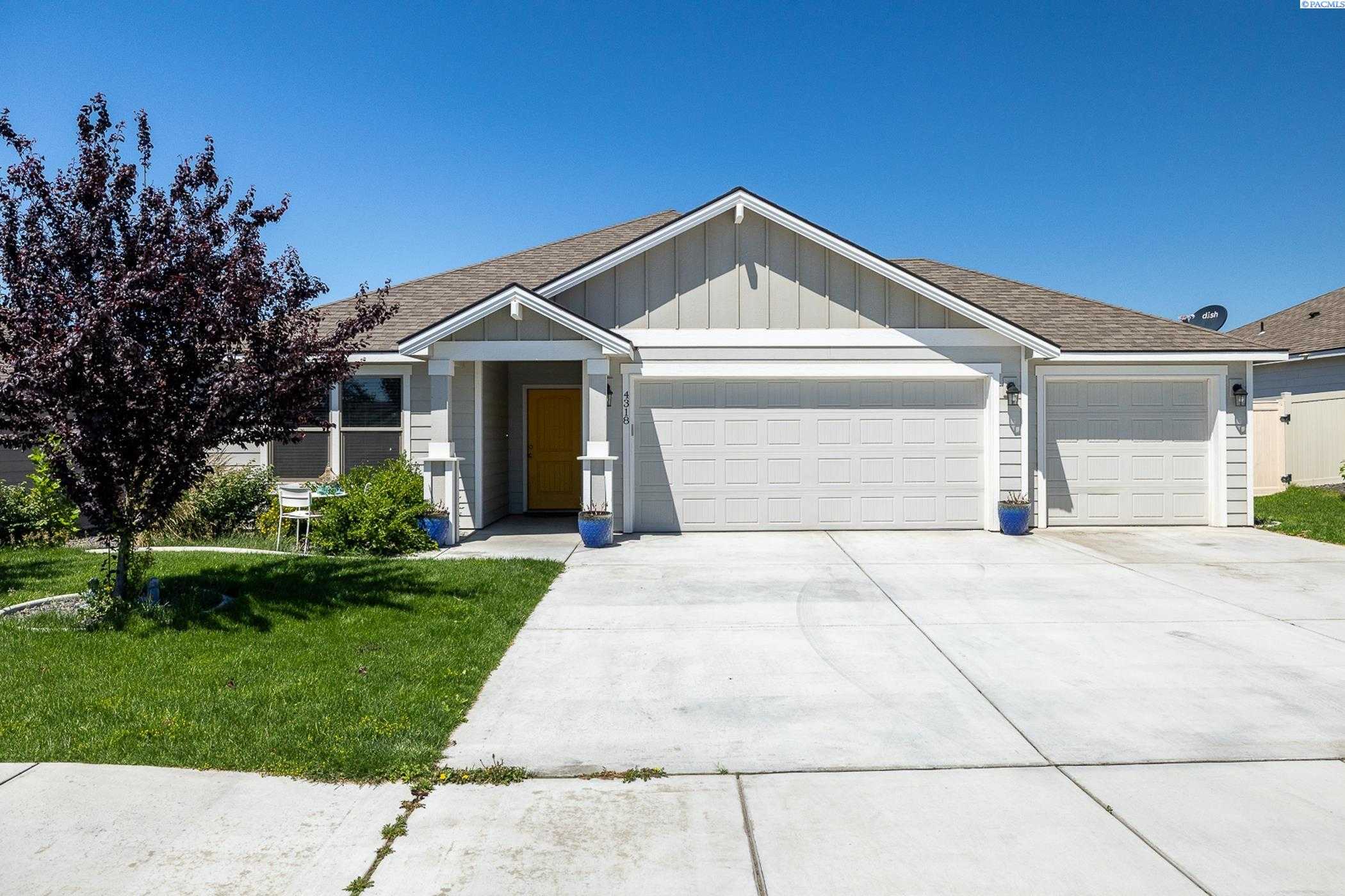 Photo of Newly Listed – 4318 Squamish Ln, Pasco, WA 99301