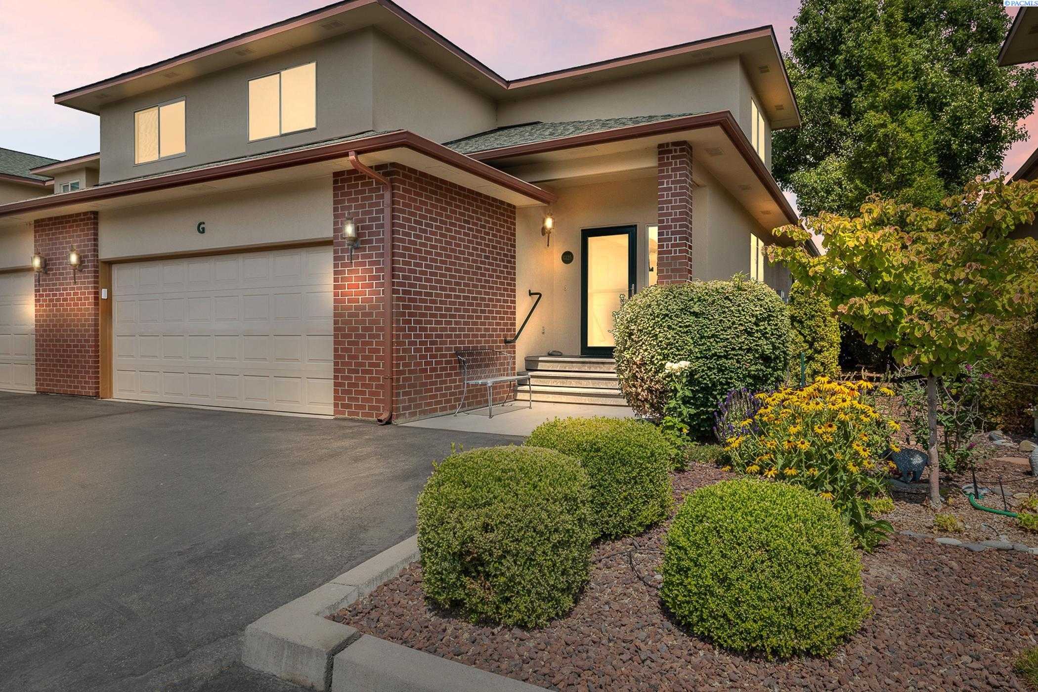 Photo of Newly Listed – 300 Columbia Point Dr, Richland, WA 99352