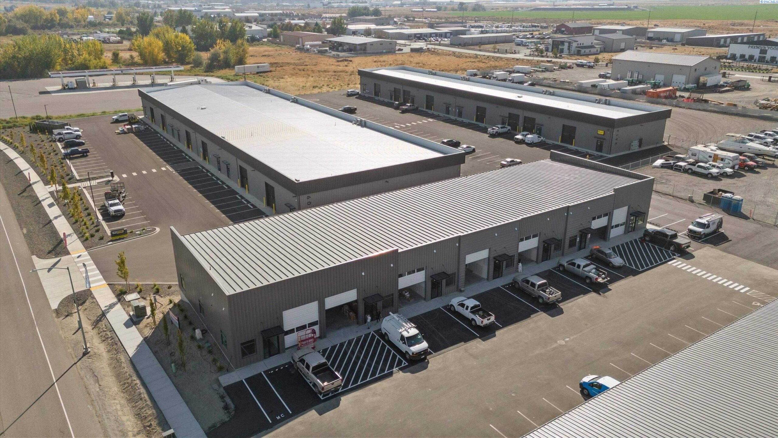 Photo of Newly Listed – 2517 Logan St, Richland, WA 99364