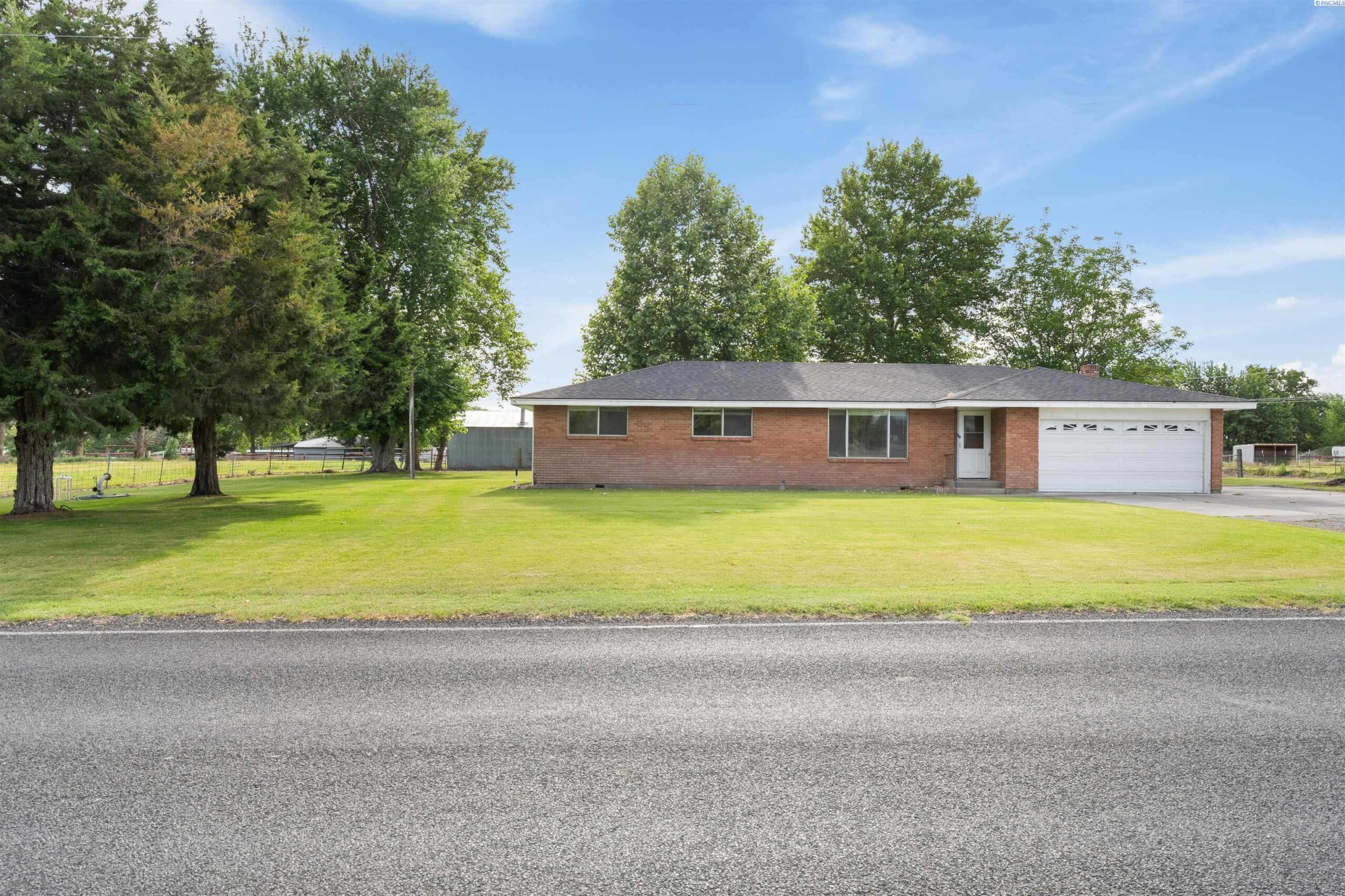 Photo of Newly Listed – 22604 S Haney Road, Kennewick, WA 99337