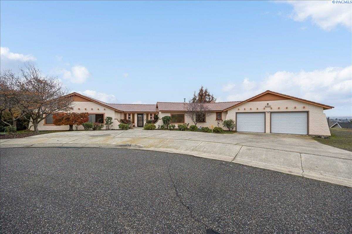 Photo of Newly Listed – 4009 Vista Place, Pasco, WA 99301