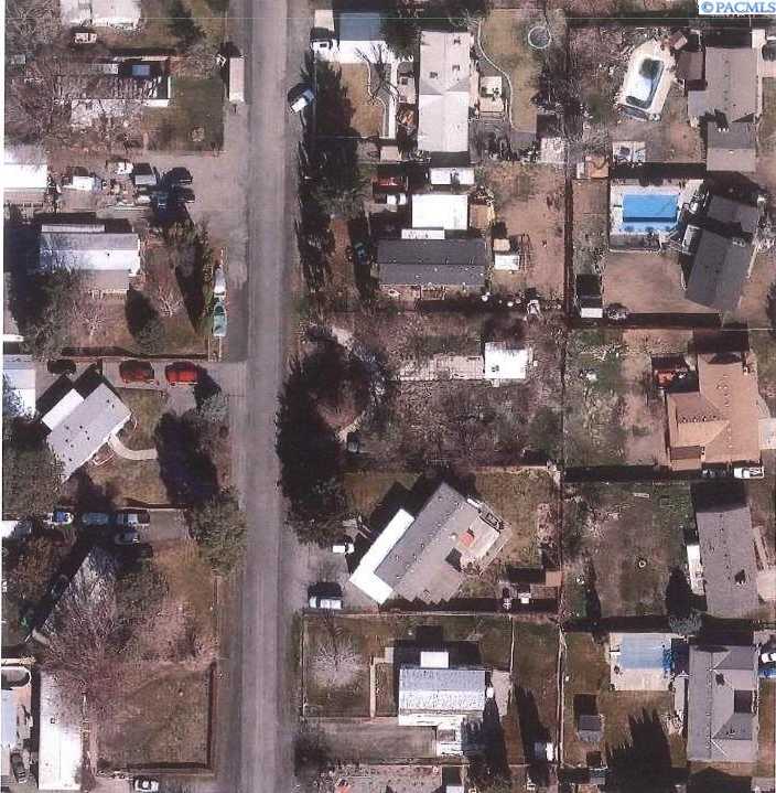 Photo of Newly Listed – 505 S Harrison St, Kennewick, WA 99336