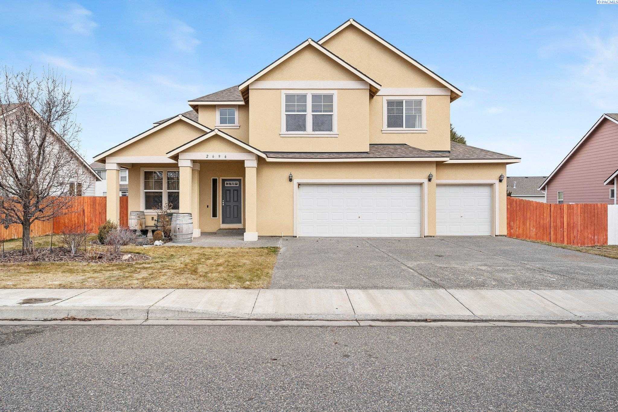Photo of Newly Listed – 2696 Stonecreek Drive, Richland, WA 99354