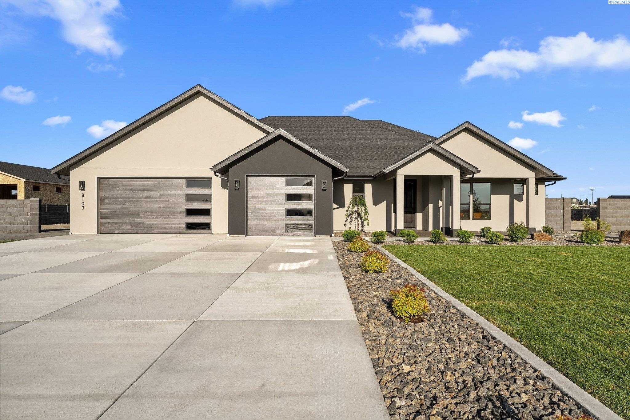Photo of Newly Listed – 8103 Concord Crest Lane, Pasco, WA 99301