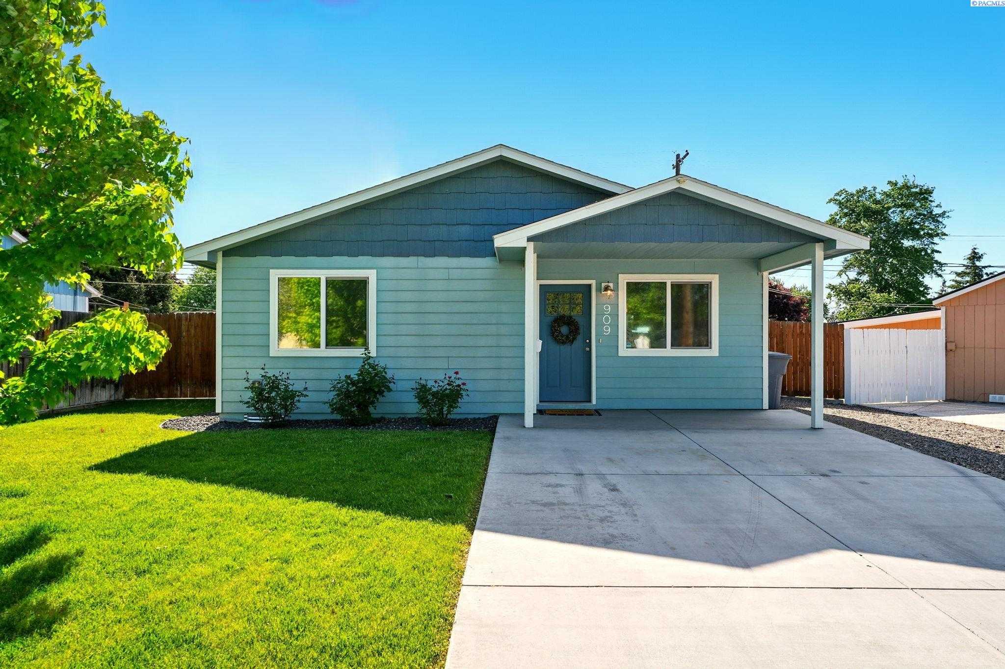Photo of Newly Listed – 909 Willard Ave, Richland, WA 99352