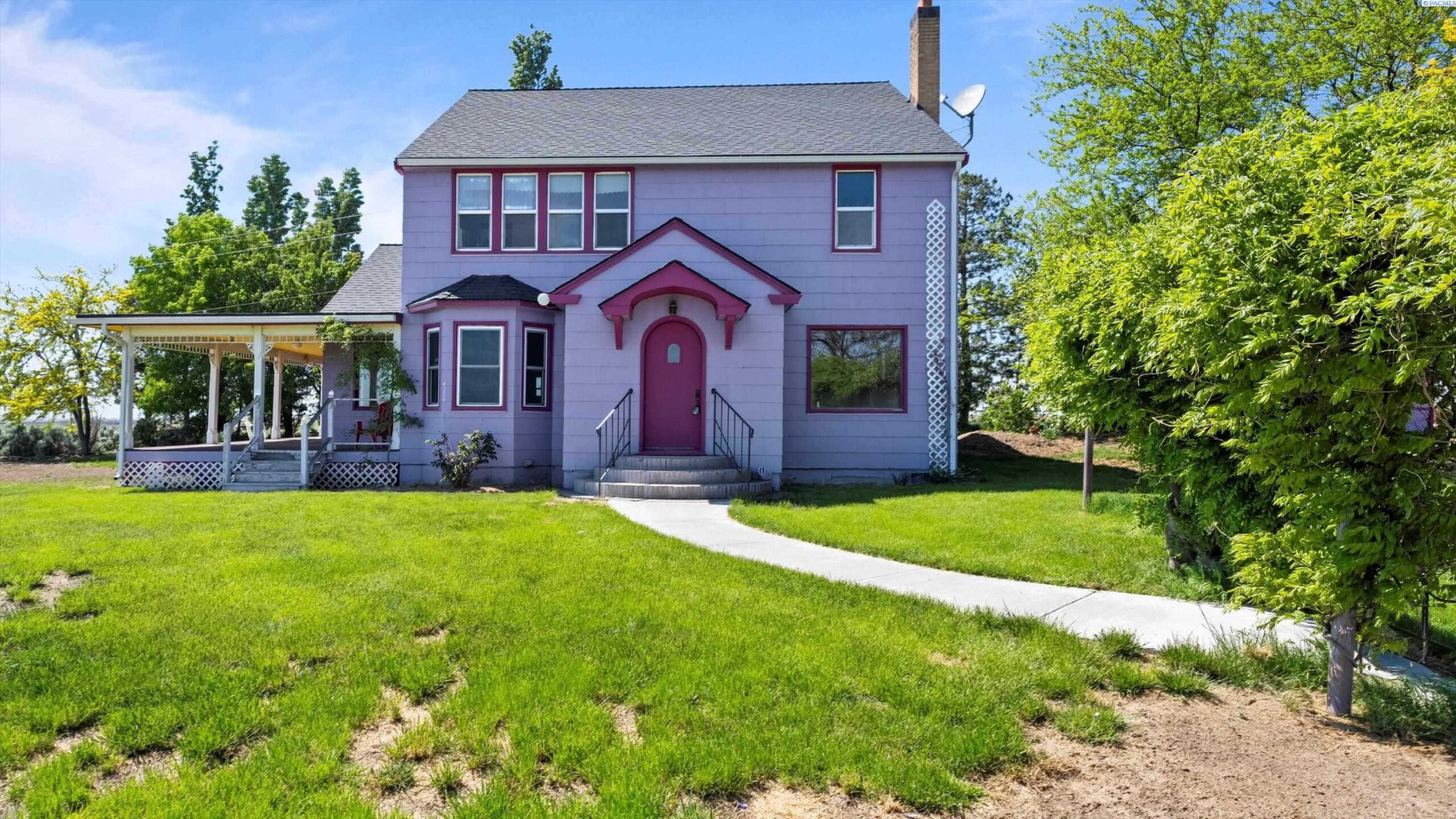 Photo of Newly Listed – 411 Moon Rd., Connell, WA 99326