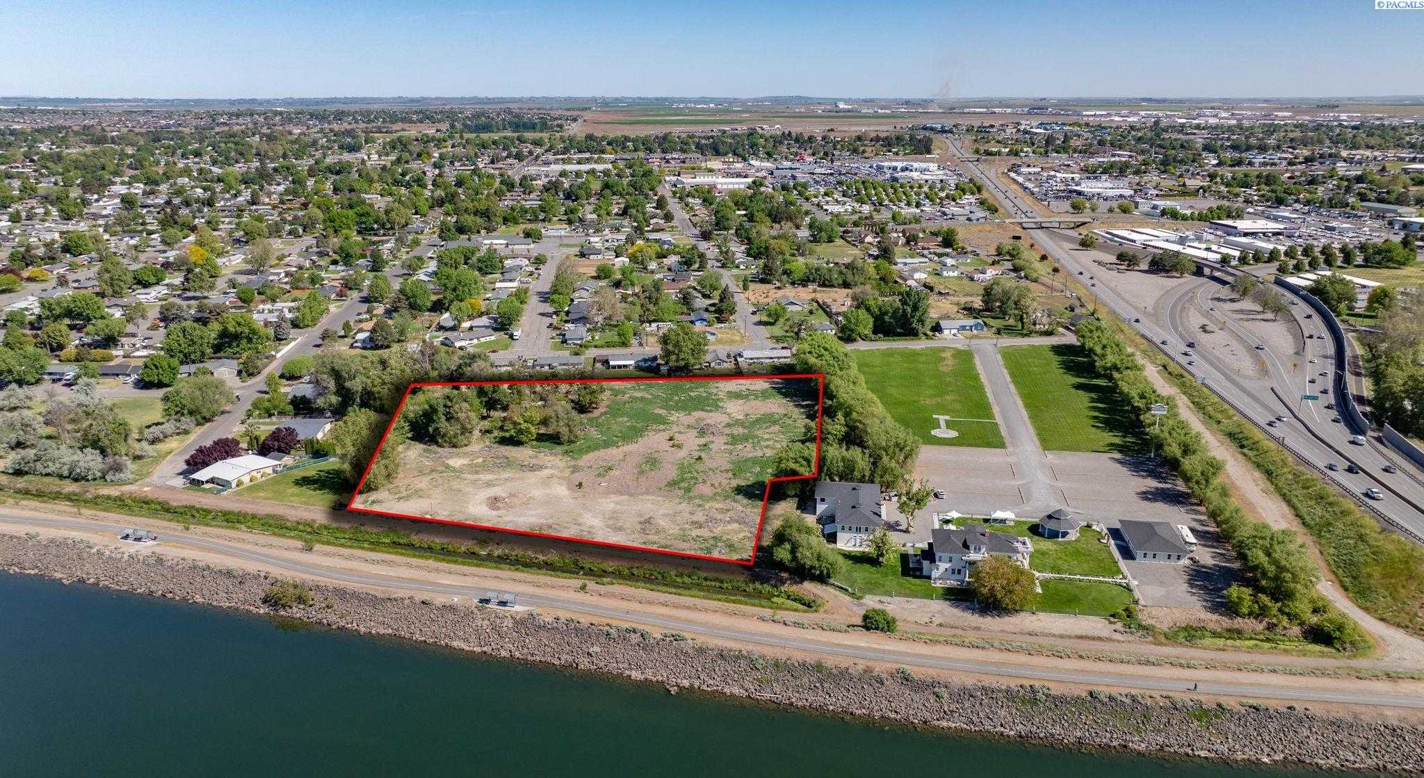 Photo of Newly Listed – 3502 W Hopkins St., Pasco, WA 99301