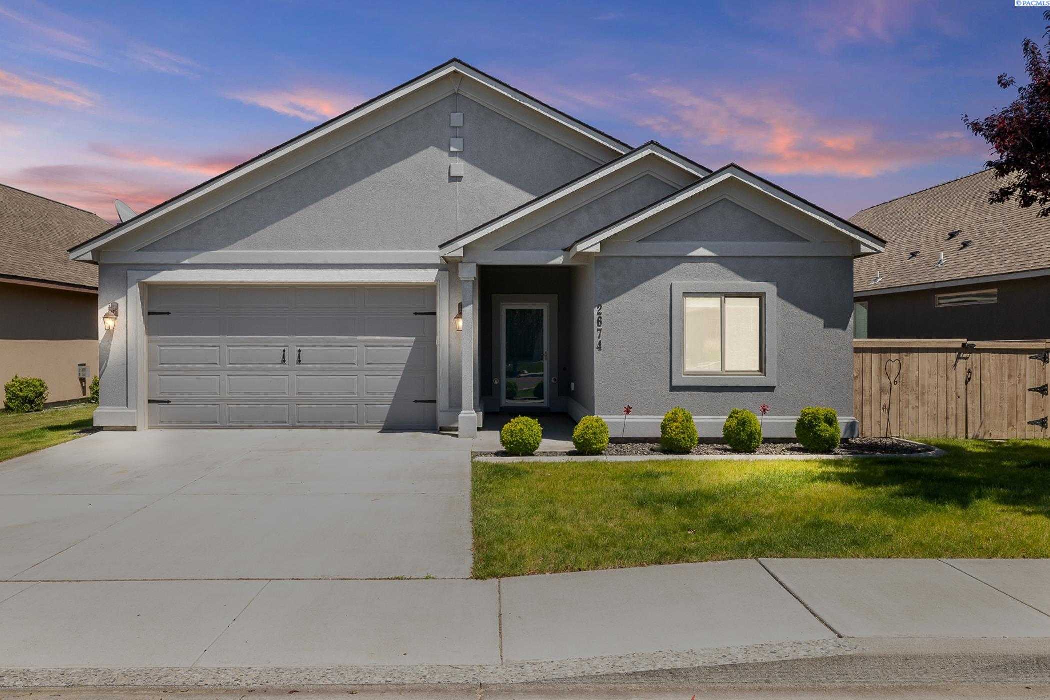 Photo of Newly Listed – 2674 Eaglewatch Loop, Richland, WA 99354