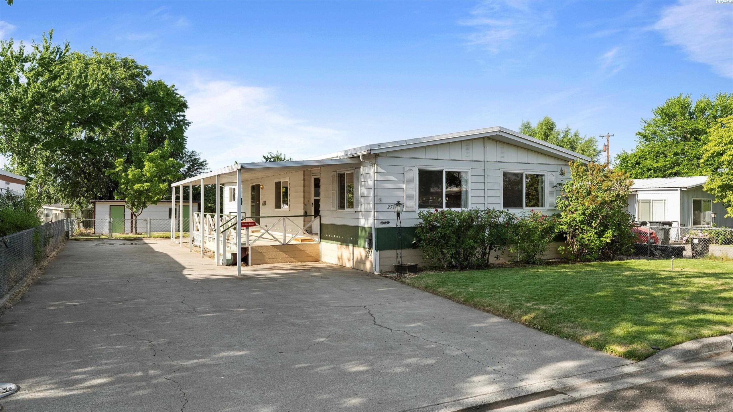 Photo of Newly Listed – 2710 W Margaret, Pasco, WA 99301