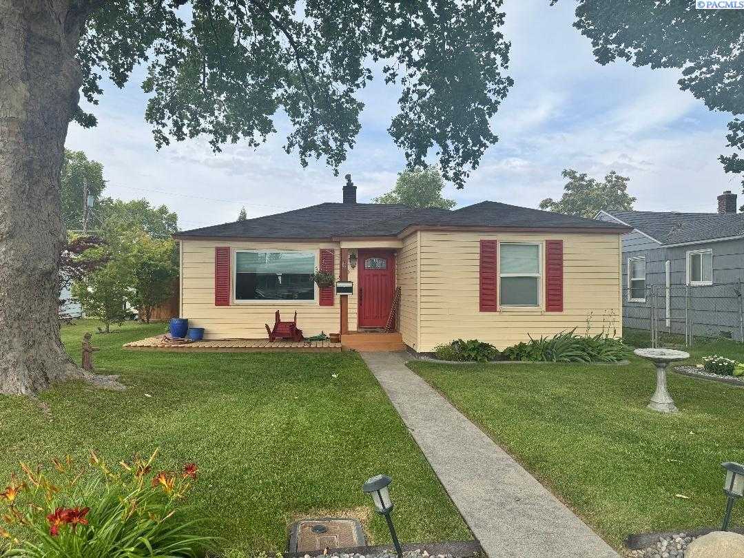 Photo of Newly Listed – 1110 W 1st Ave., Kennewick, WA 99336