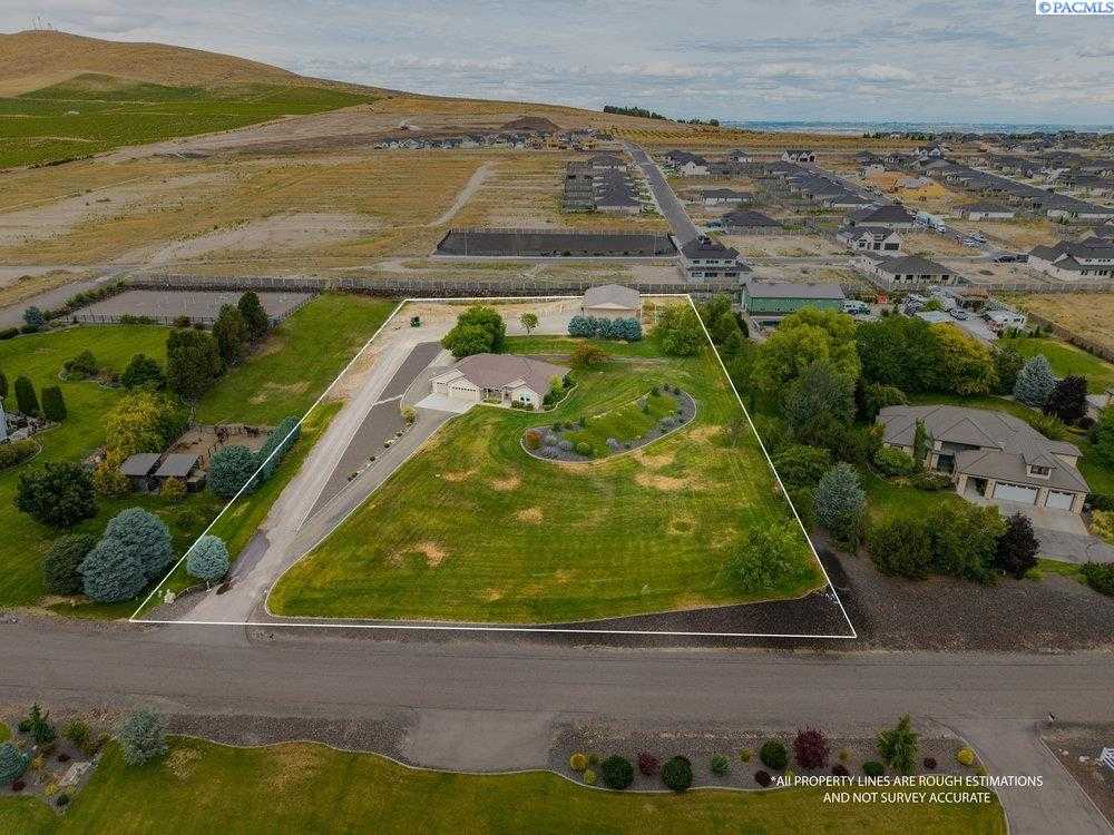 Photo of Newly Listed – 92908 E Holly Rd., Kennewick, WA 99338