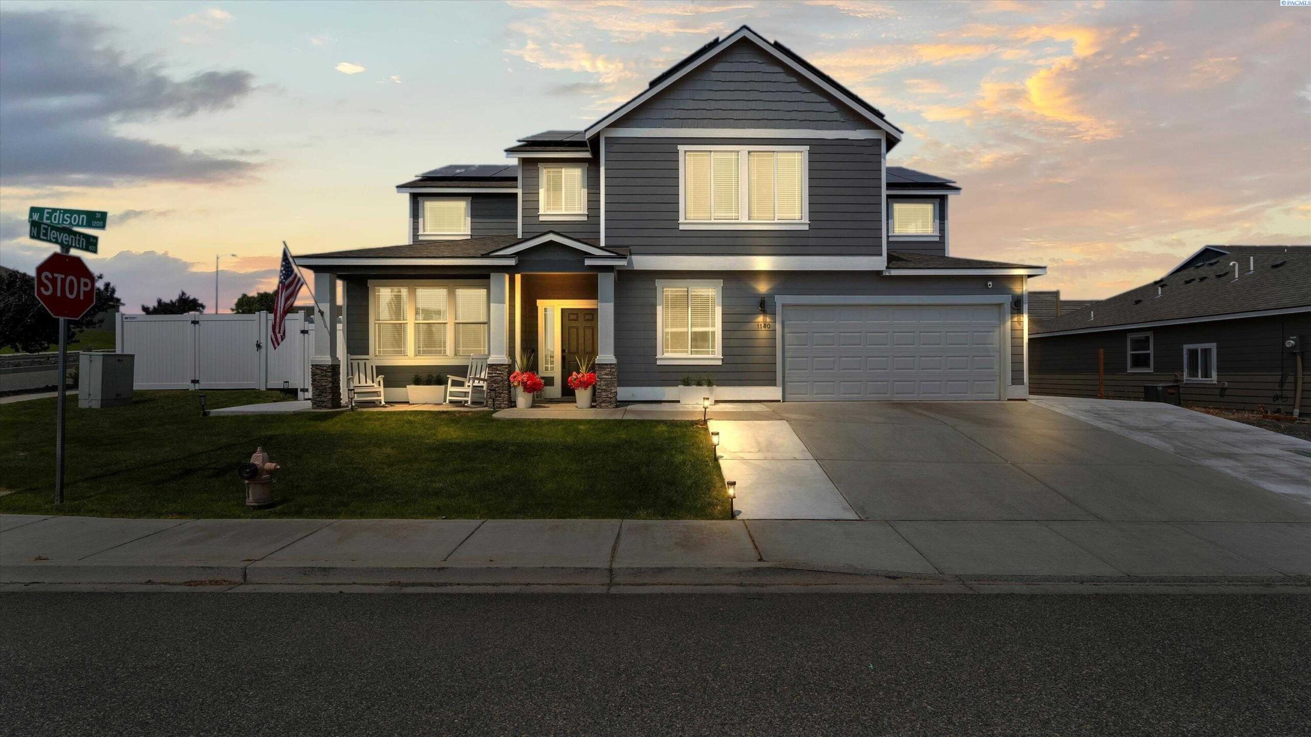 Photo of Newly Listed – 1140 W Edison Street, Connell, WA 99326