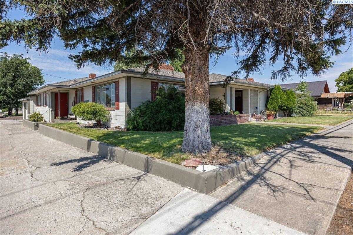 Photo of Newly Listed – 137 S Burke, Connell, WA 99326