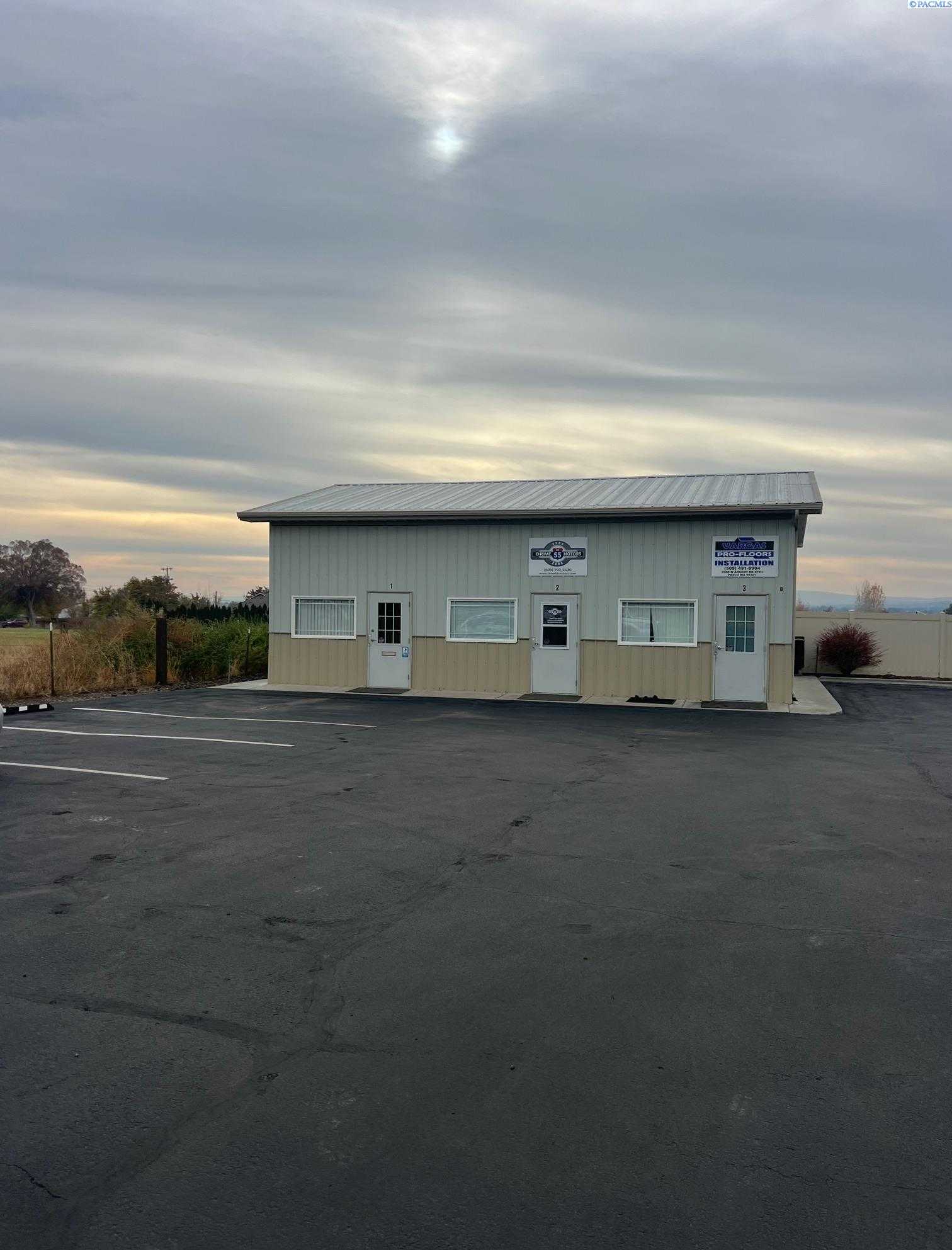 Photo of Newly Listed – 6908 W Argent, Pasco, WA 99301