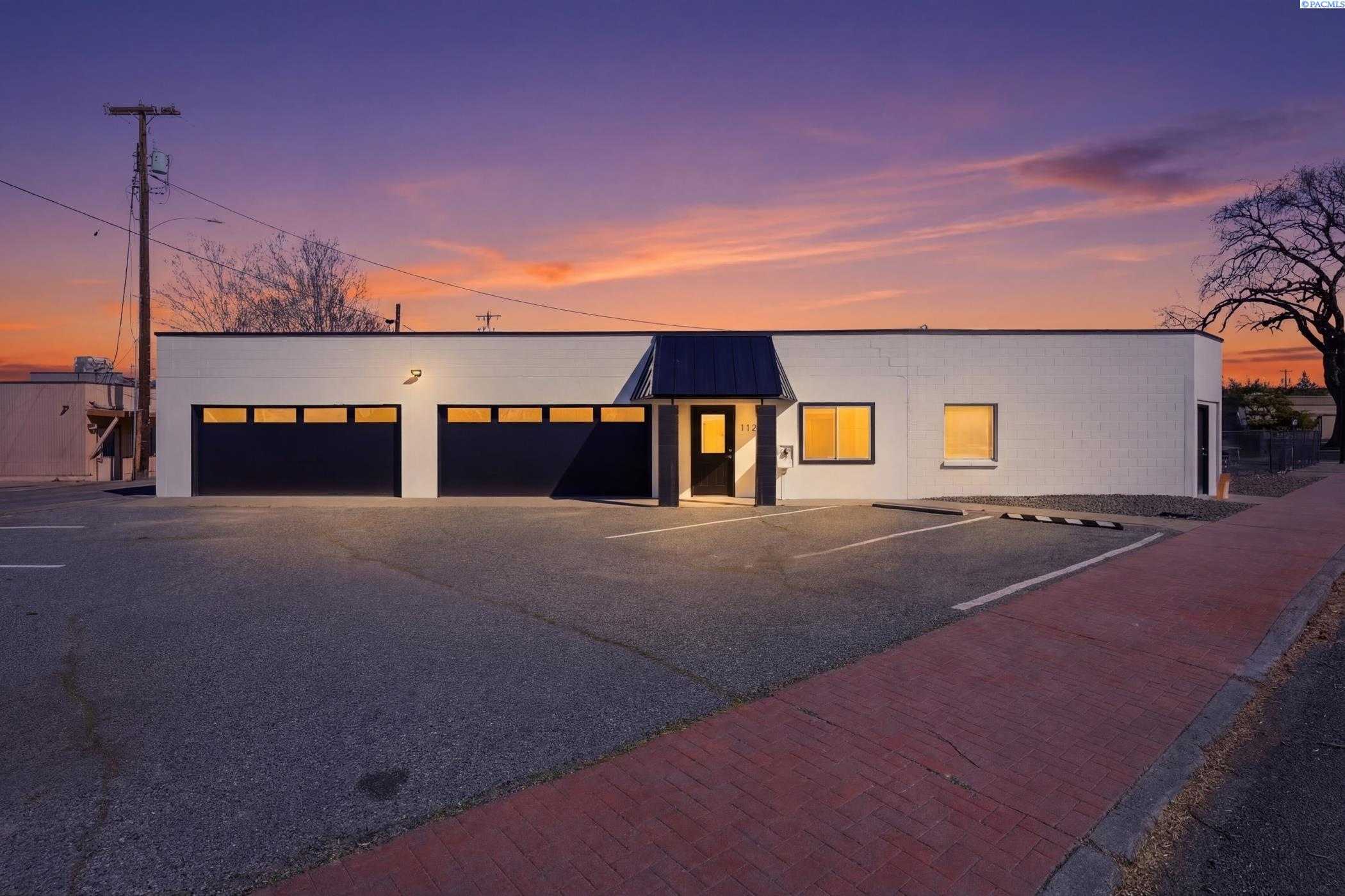 Photo of Newly Listed – 1121 Dudley Ave, Prosser, WA 99350